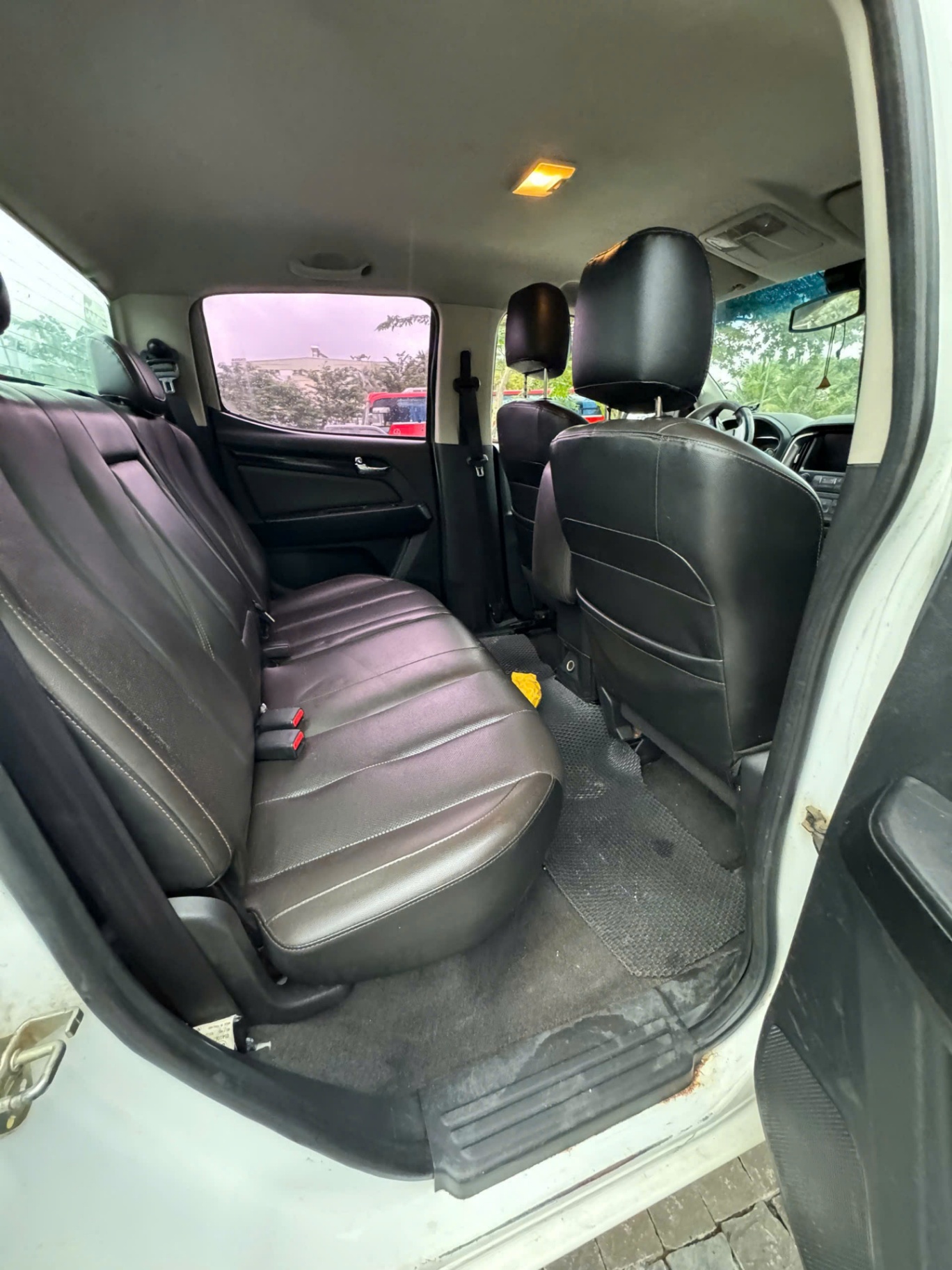 Chevrolet Colorado High Country 2.8L 4x4 AT 2017 - Nội thất 8