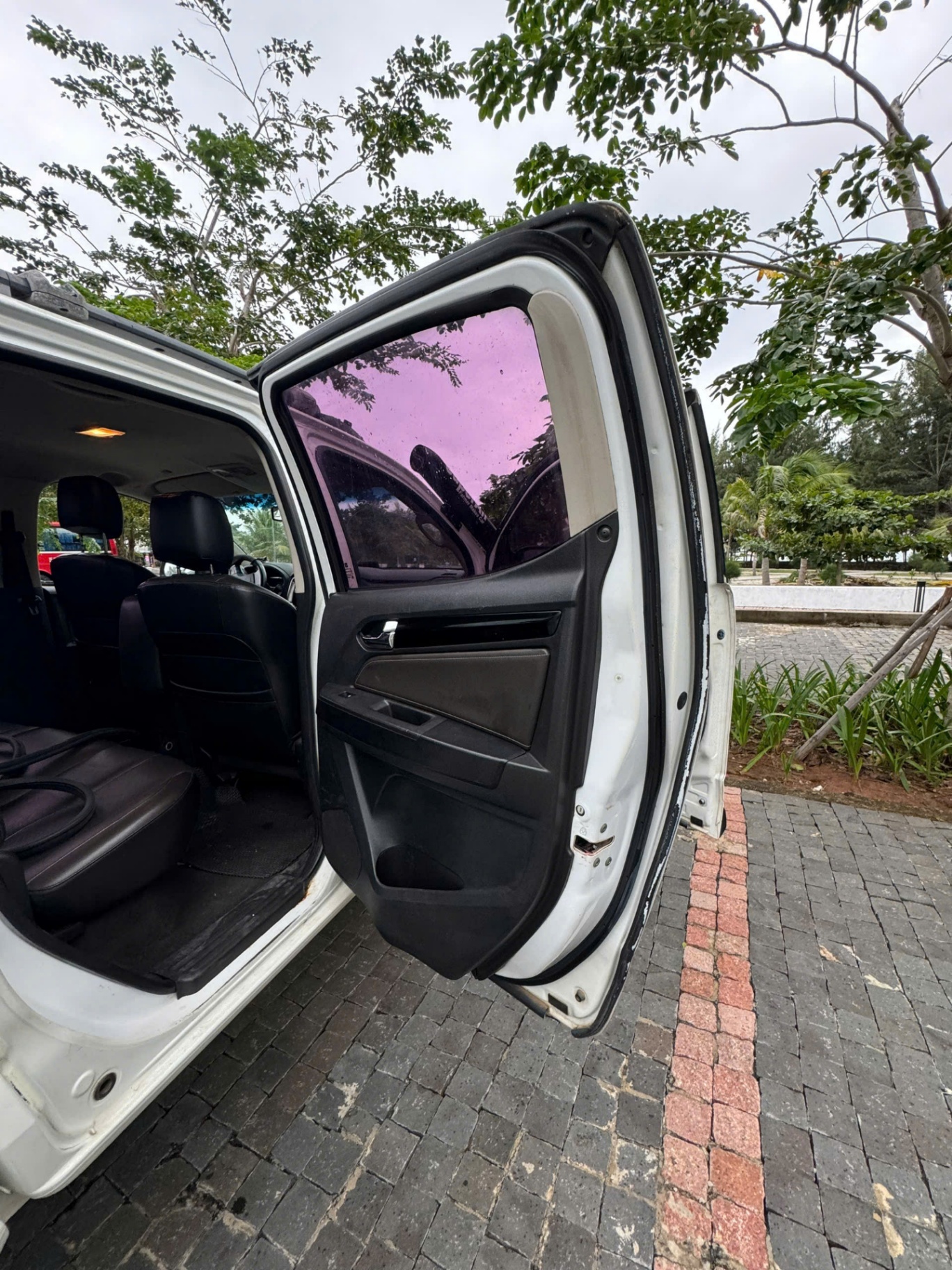 Chevrolet Colorado High Country 2.8L 4x4 AT 2017 - Nội thất 4