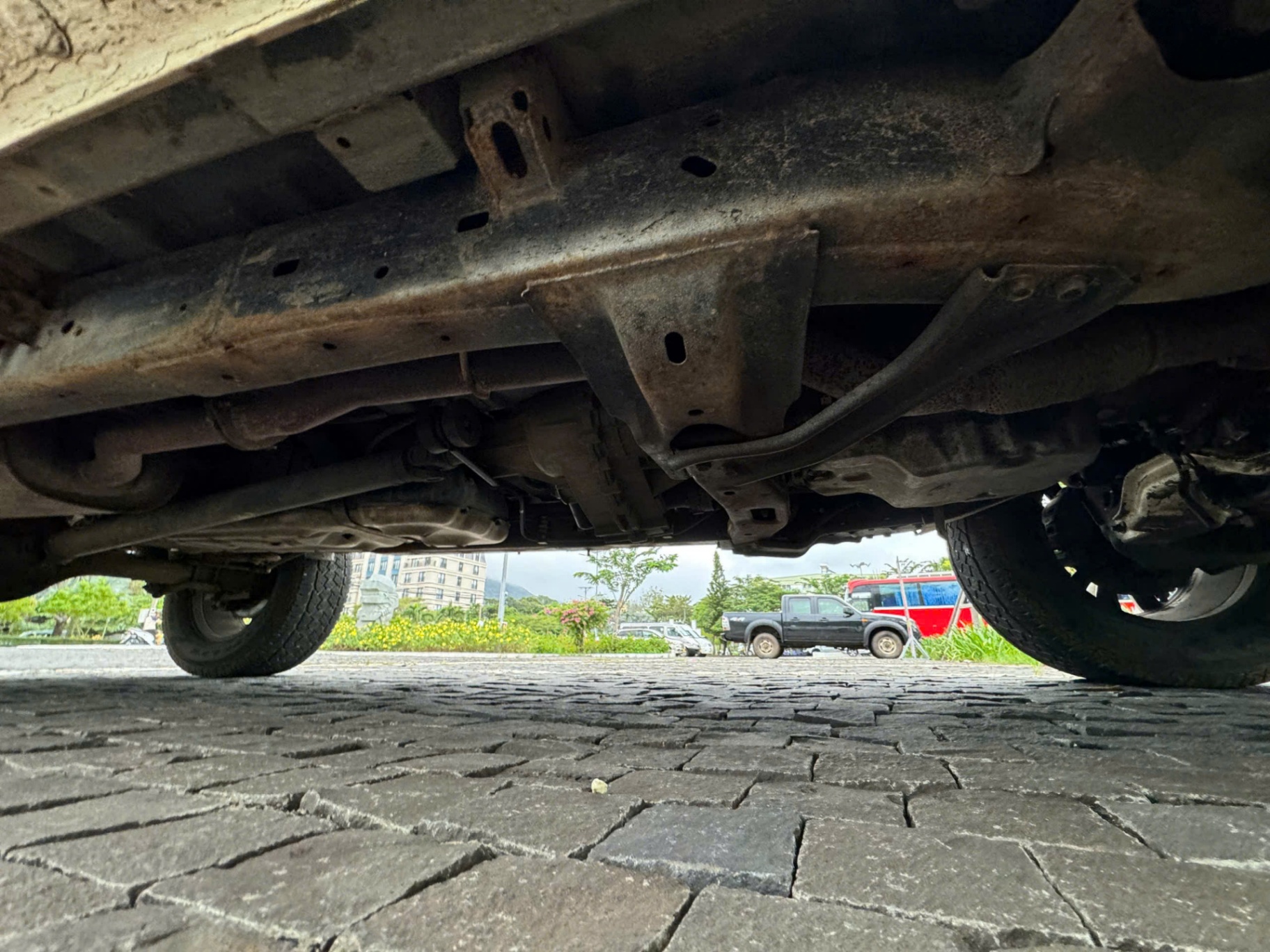 Chevrolet Colorado High Country 2.8L 4x4 AT 2017 - Gầm & khung xe 1