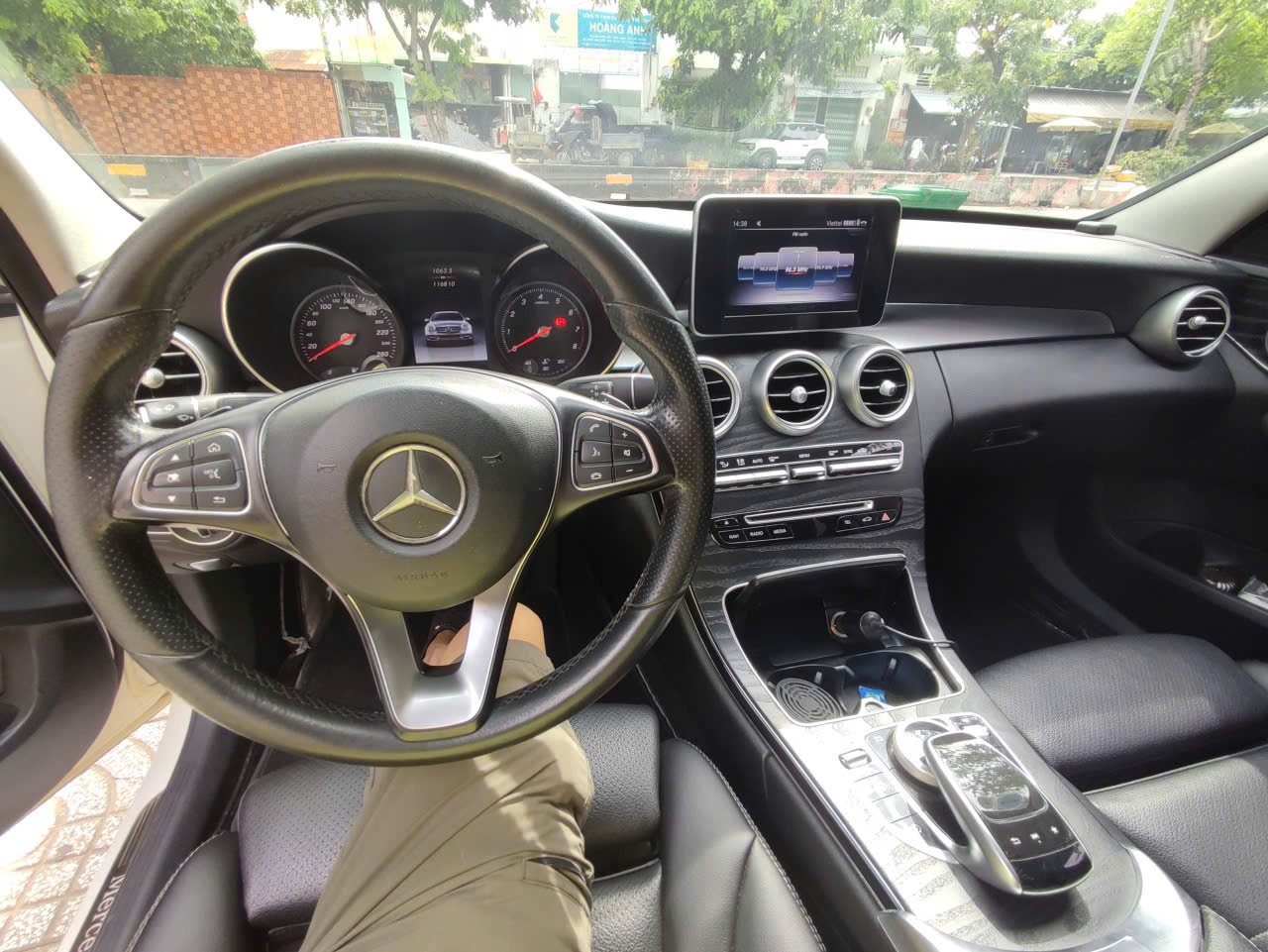 Mercedes C class C200 2018 - Nội thất 1