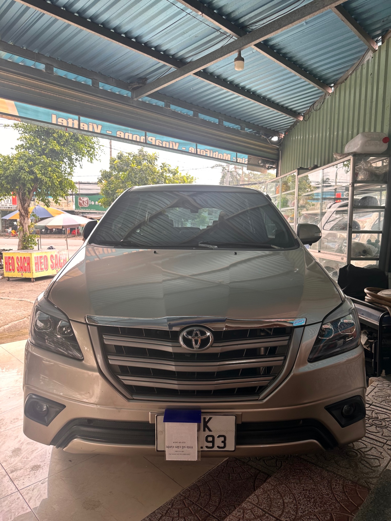 Toyota Innova 2.0E 2015 - Nội thất 4