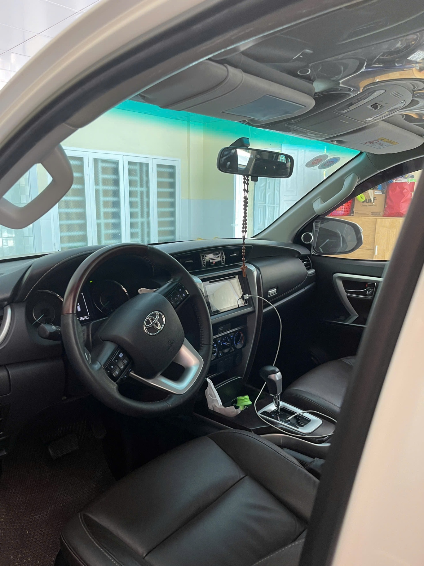 Toyota Fortuner 2.4G 4x2 AT 2020 - Nội thất 1