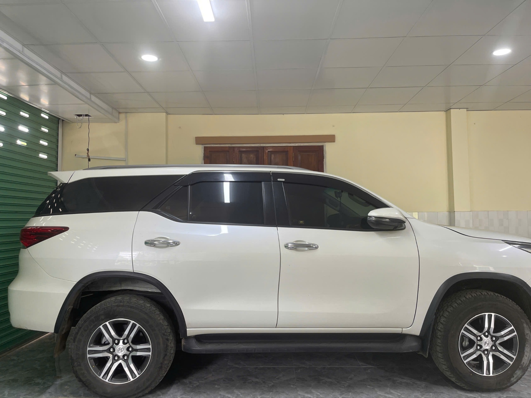 Toyota Fortuner 2.4G 4x2 AT 2020 - Ngoại thất 8