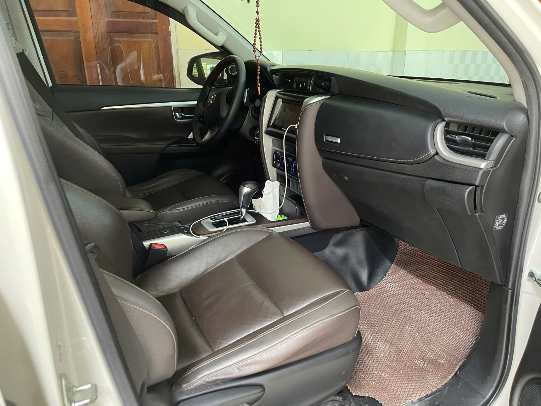 Toyota Fortuner 2.4G 4x2 AT 2020 - Nội thất 3