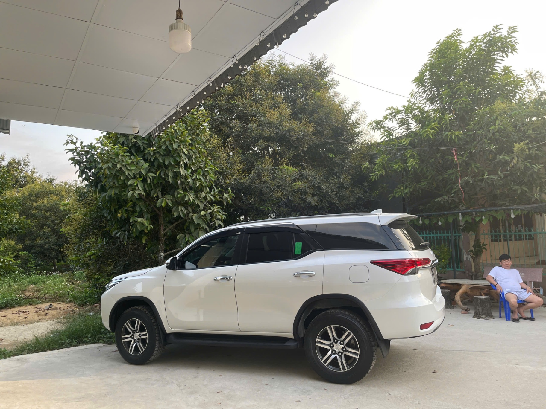 Toyota Fortuner 2.4G 4x2 AT 2020 - Ngoại thất 9