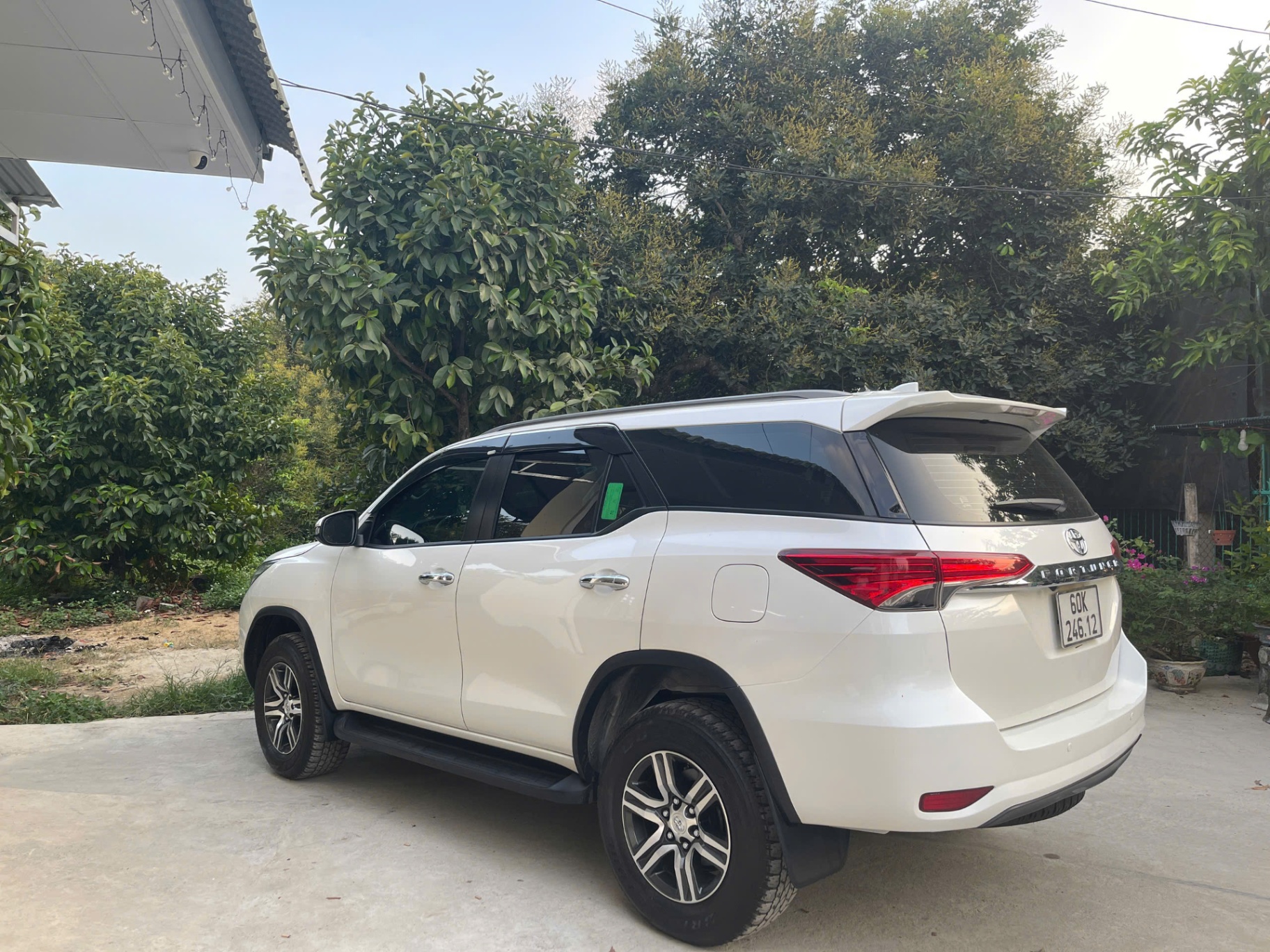 Toyota Fortuner 2.4G 4x2 AT 2020 - Ngoại thất 10
