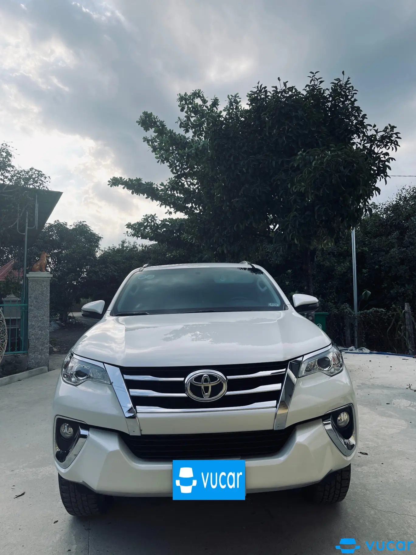 Toyota Fortuner 2.4G 4x2 AT 2020
