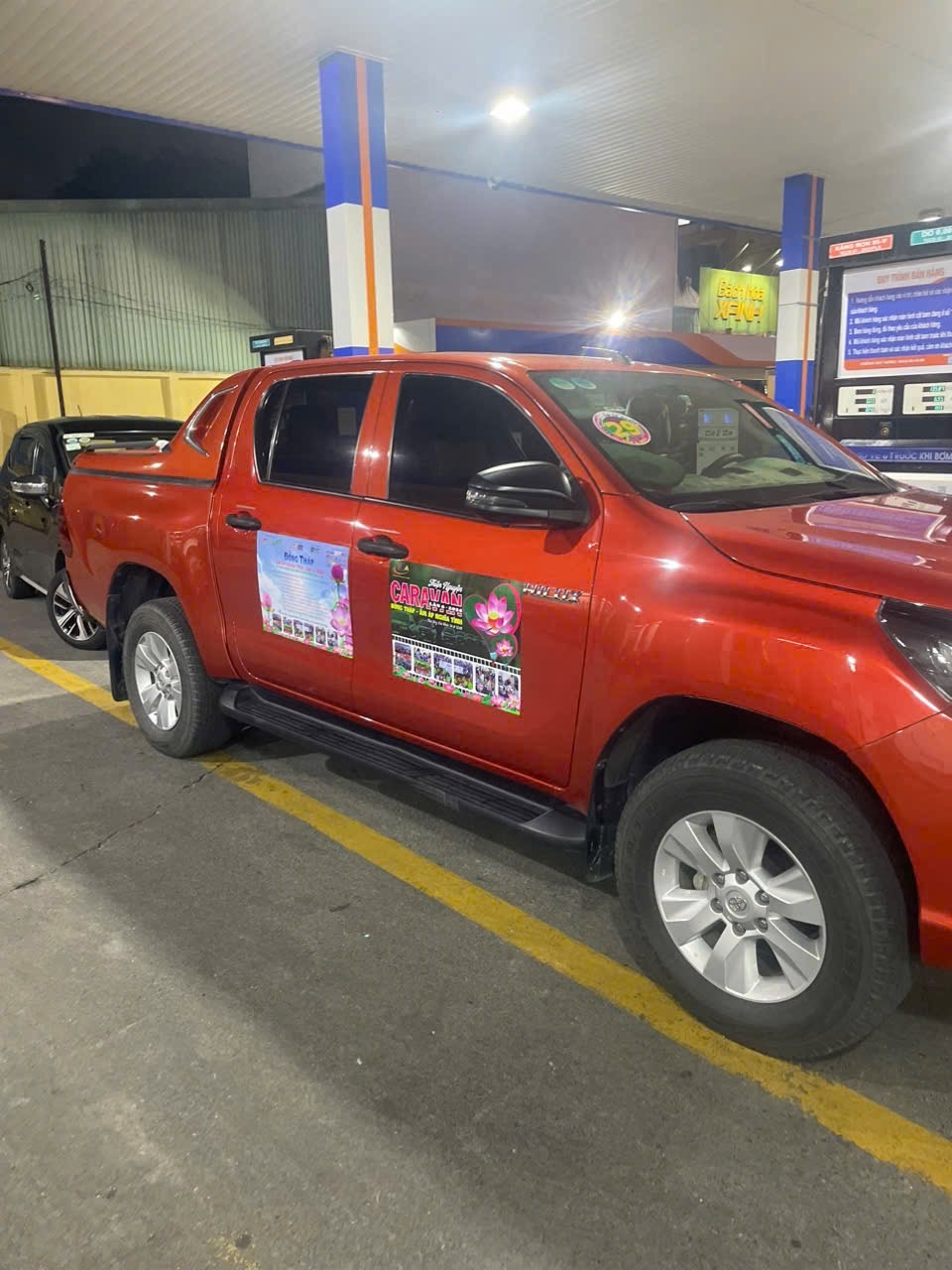 Toyota Hilux 2.4E 4x2 AT 2019 - Ngoại thất 2