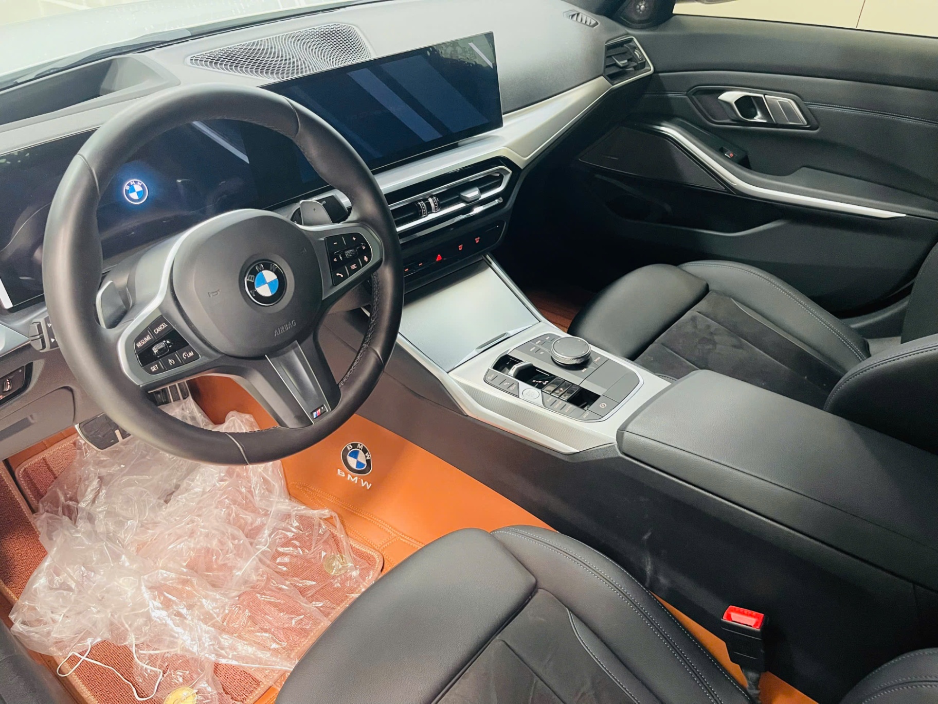 BMW 3 series 320i M Sport LCI 2024 - Nội thất 1