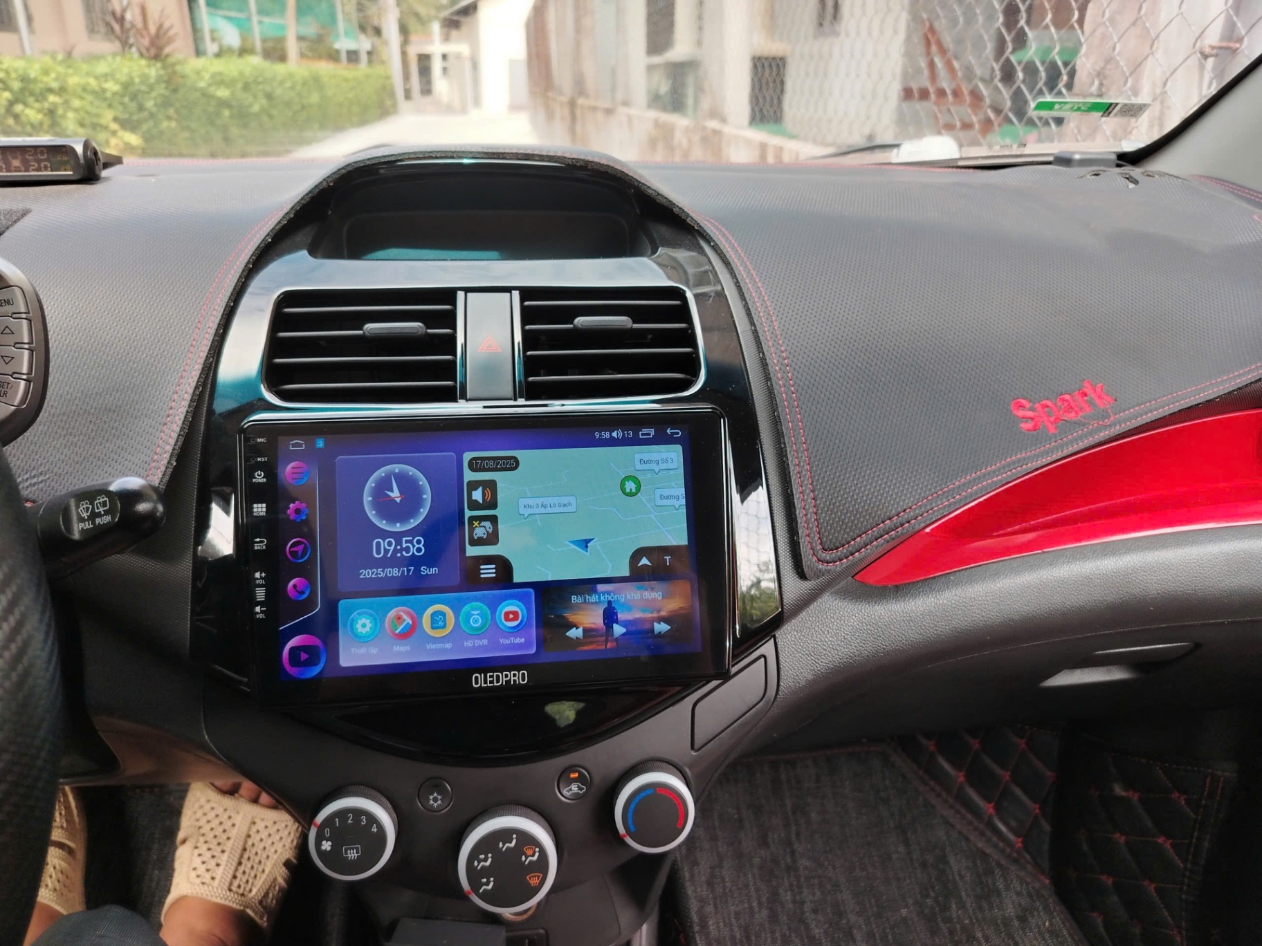 Chevrolet Spark LTZ 1.0 AT 2014 - Nội thất 1