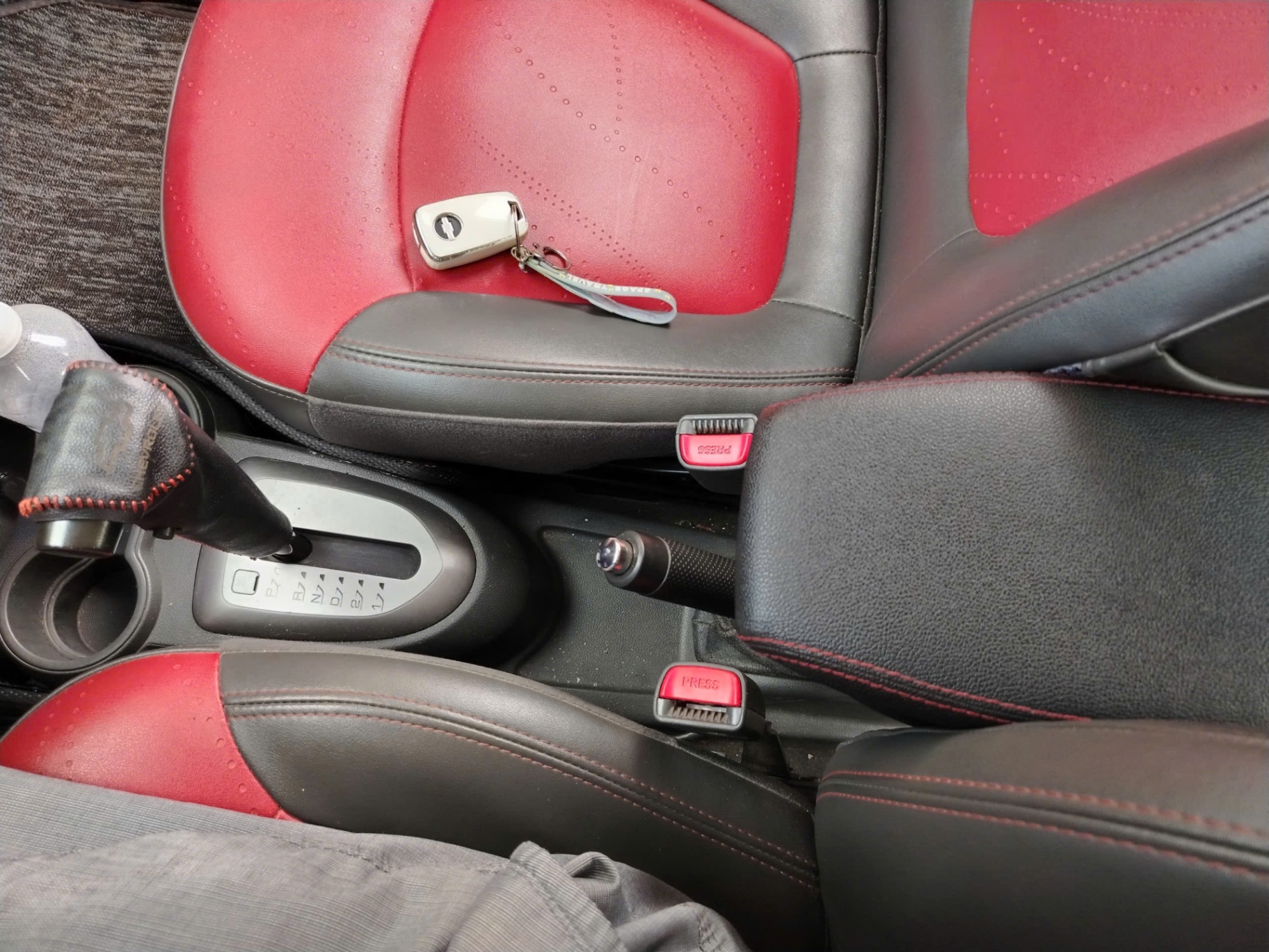 Chevrolet Spark LTZ 1.0 AT 2014 - Nội thất 7