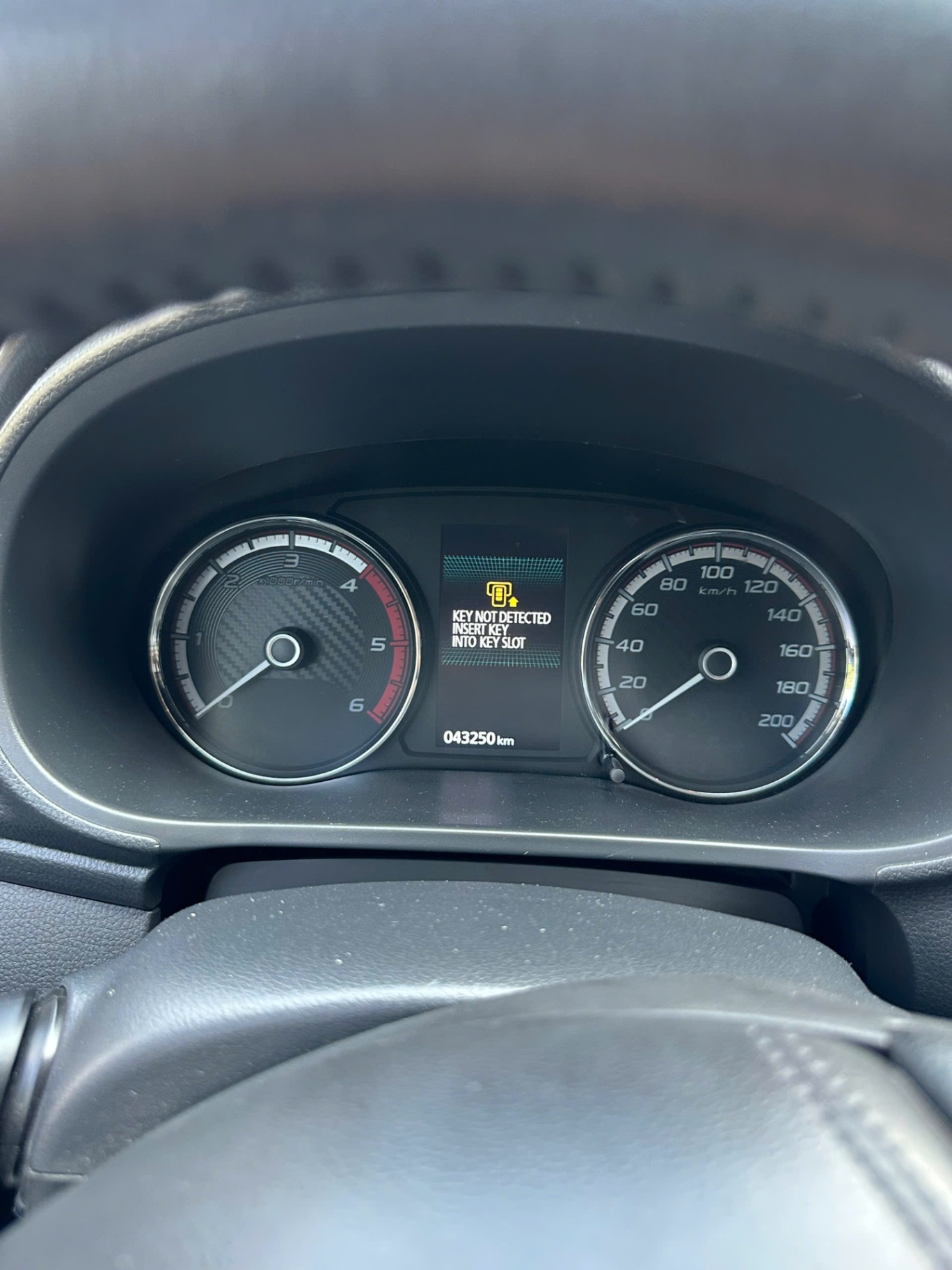 Mitsubishi Triton 4x2 AT Mivec Premium 2020 - Nội thất 9