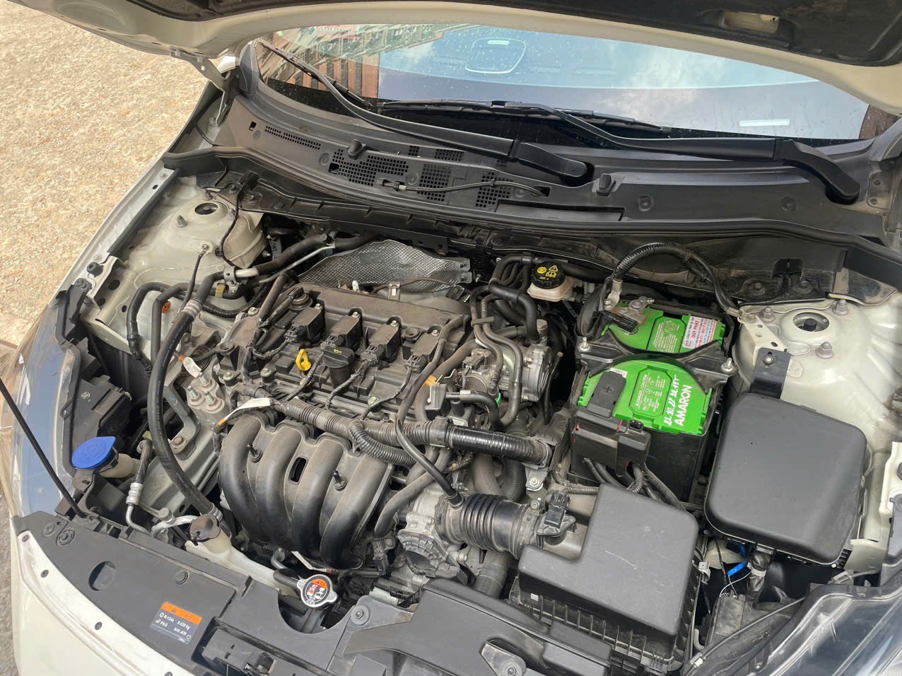 Mazda 2 1.5 AT 2016 - Khoang động cơ 2