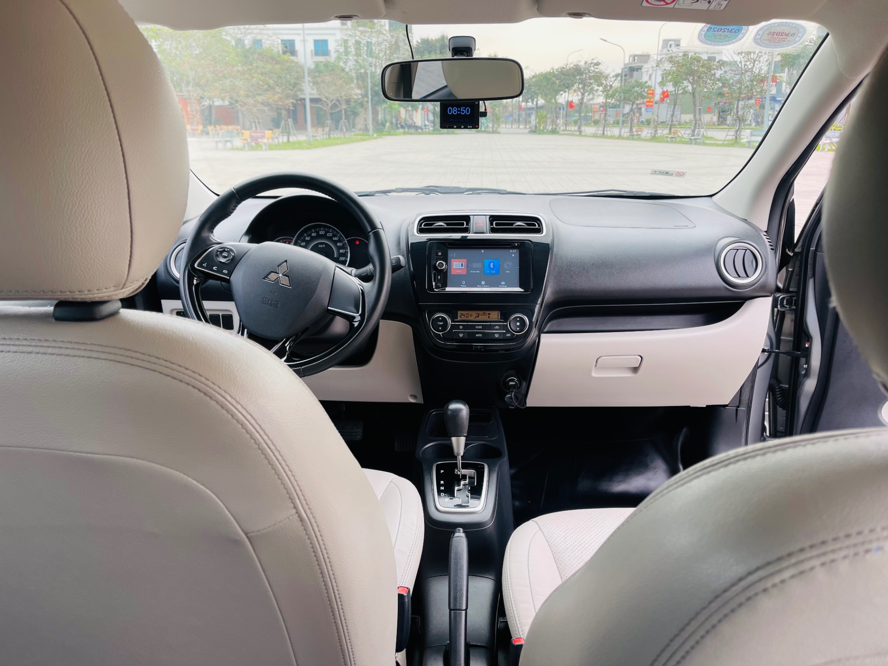 Mitsubishi Attrage 1.2 CVT 2017 - Nội thất 2