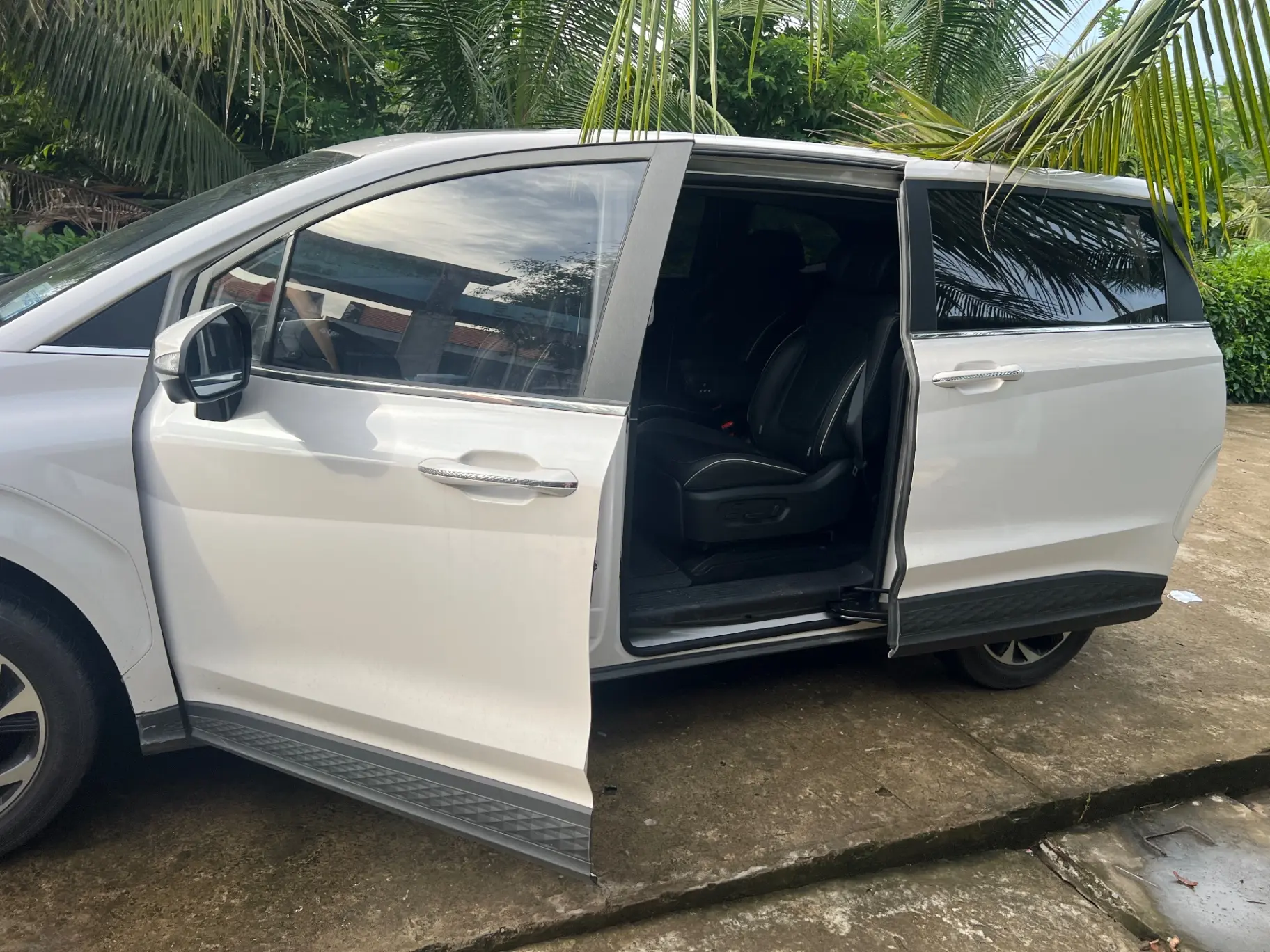 Hyundai Custin Cao Cấp 1.5T 2025 - Ngoại thất 4
