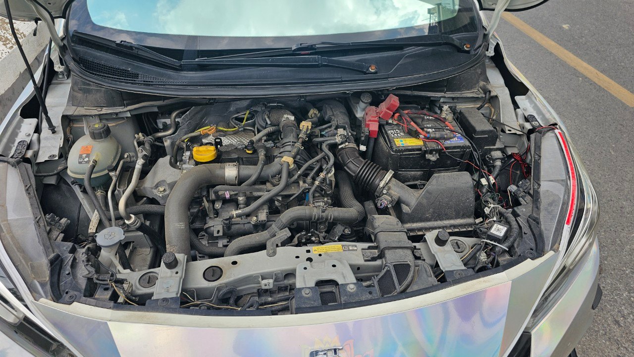 Nissan Almera 2021 - Khoang động cơ 1