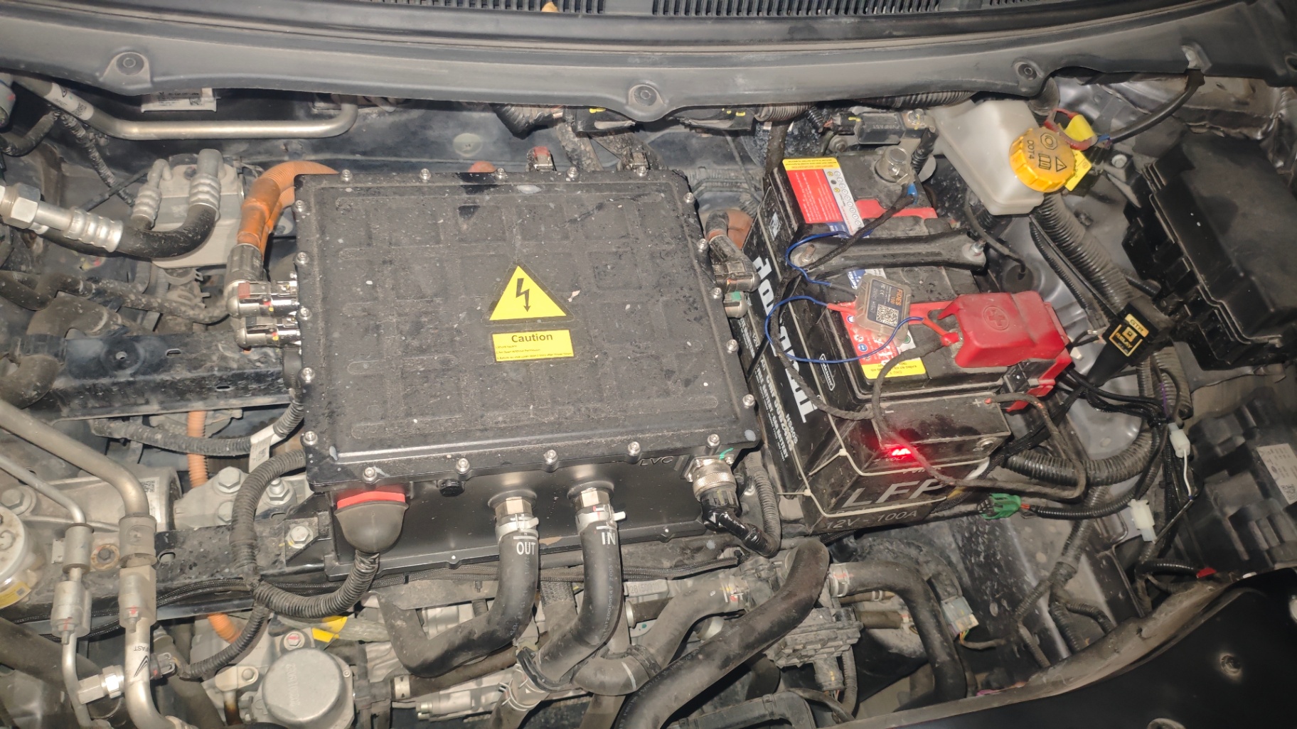 Vinfast Vf e34 AT 2022 - Khoang động cơ 1