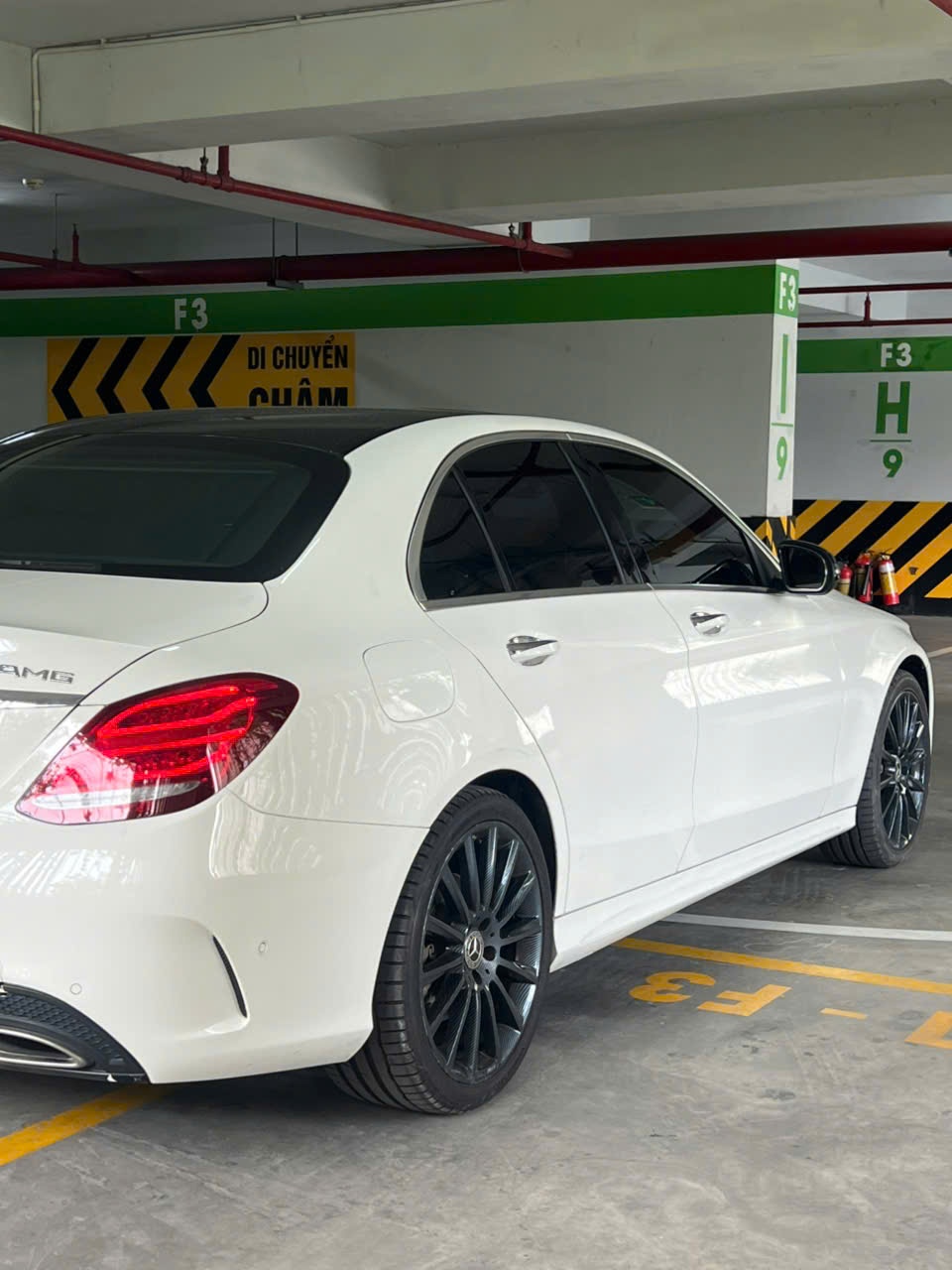 Mercedes C class C300 AMG 2017 - Ngoại thất 8