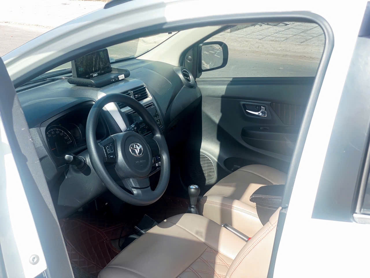 Toyota Wigo 1.2G MT 2019 - Nội thất 1