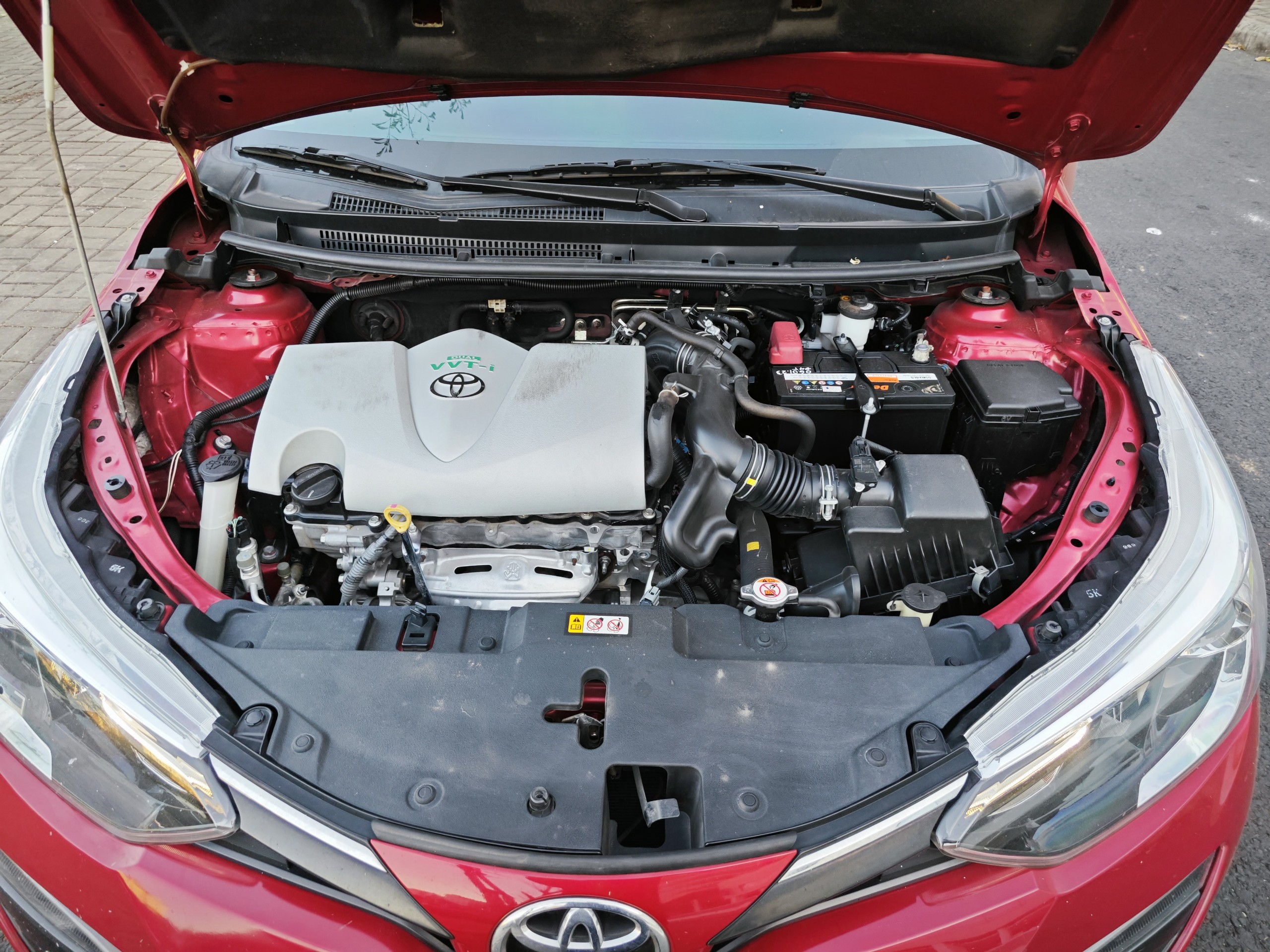 Toyota Vios 1.5G 2019 - Khoang động cơ 1