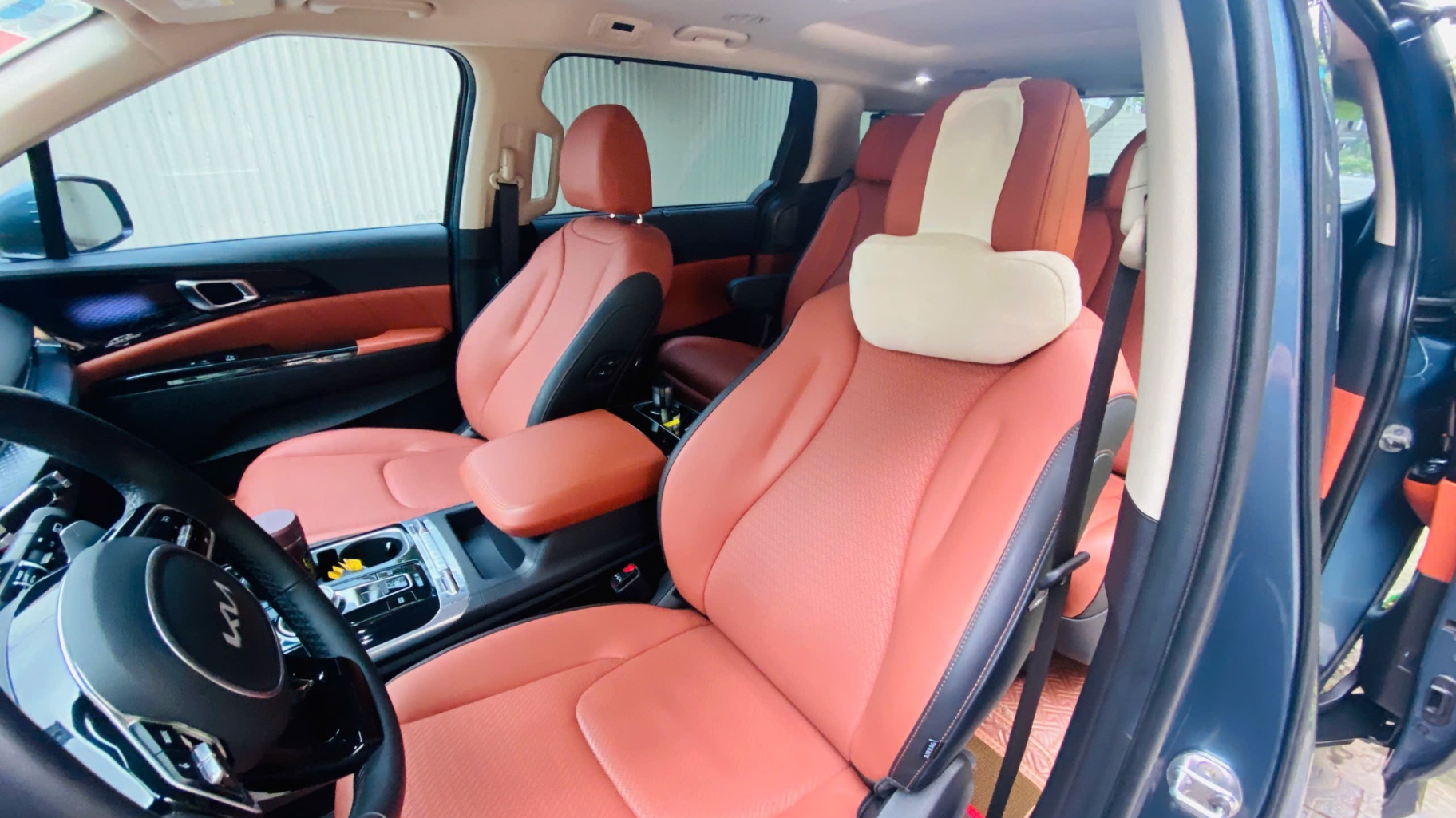 Kia Carnival Signature 2.2D 2023 - Nội thất 1