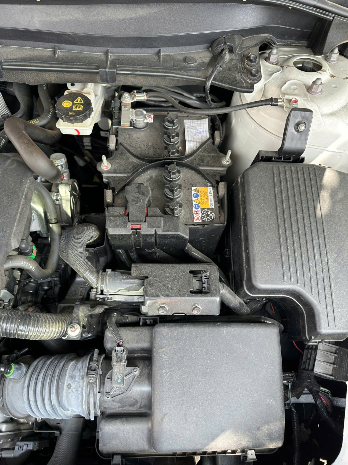 Mazda Cx5 Luxury 2.0 AT 2022 - Khoang động cơ 1
