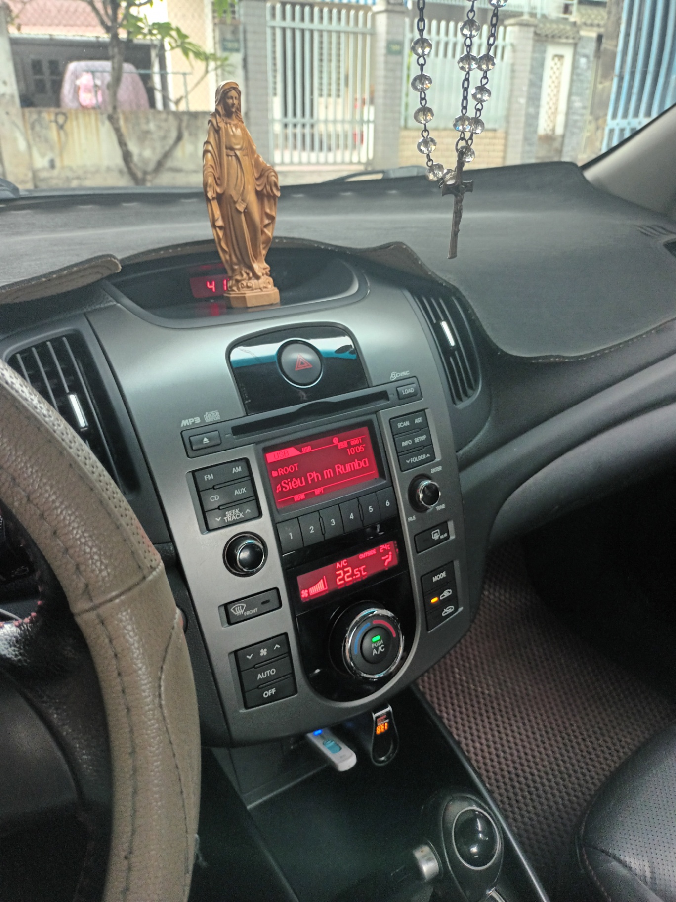 Kia Forte SX 1.6 AT 2011 - Nội thất 1