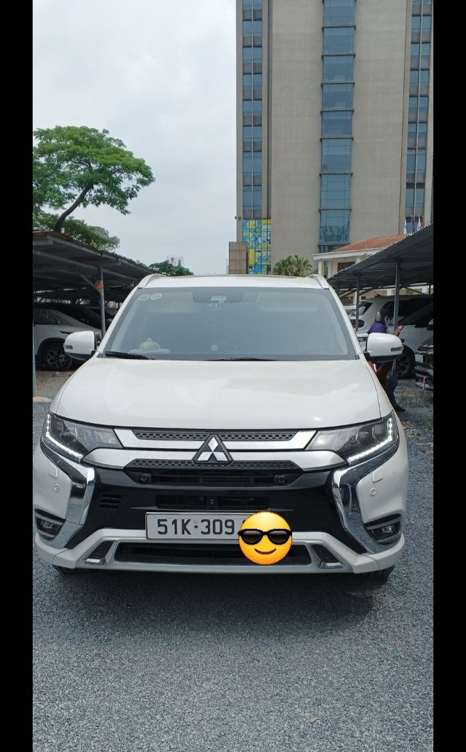 Mitsubishi Outlander Premium 2.0 CVT 2022