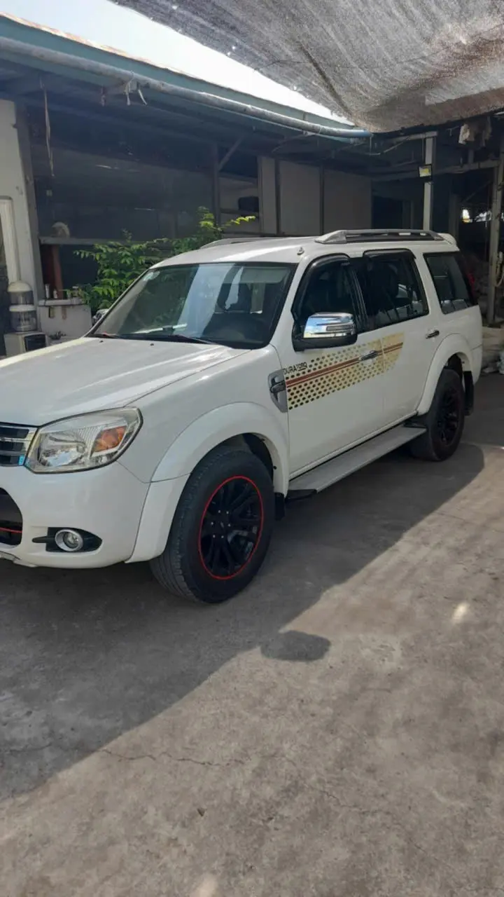 Ford Everest 2.5L 4x2 AT 2014 - Ngoại thất 3