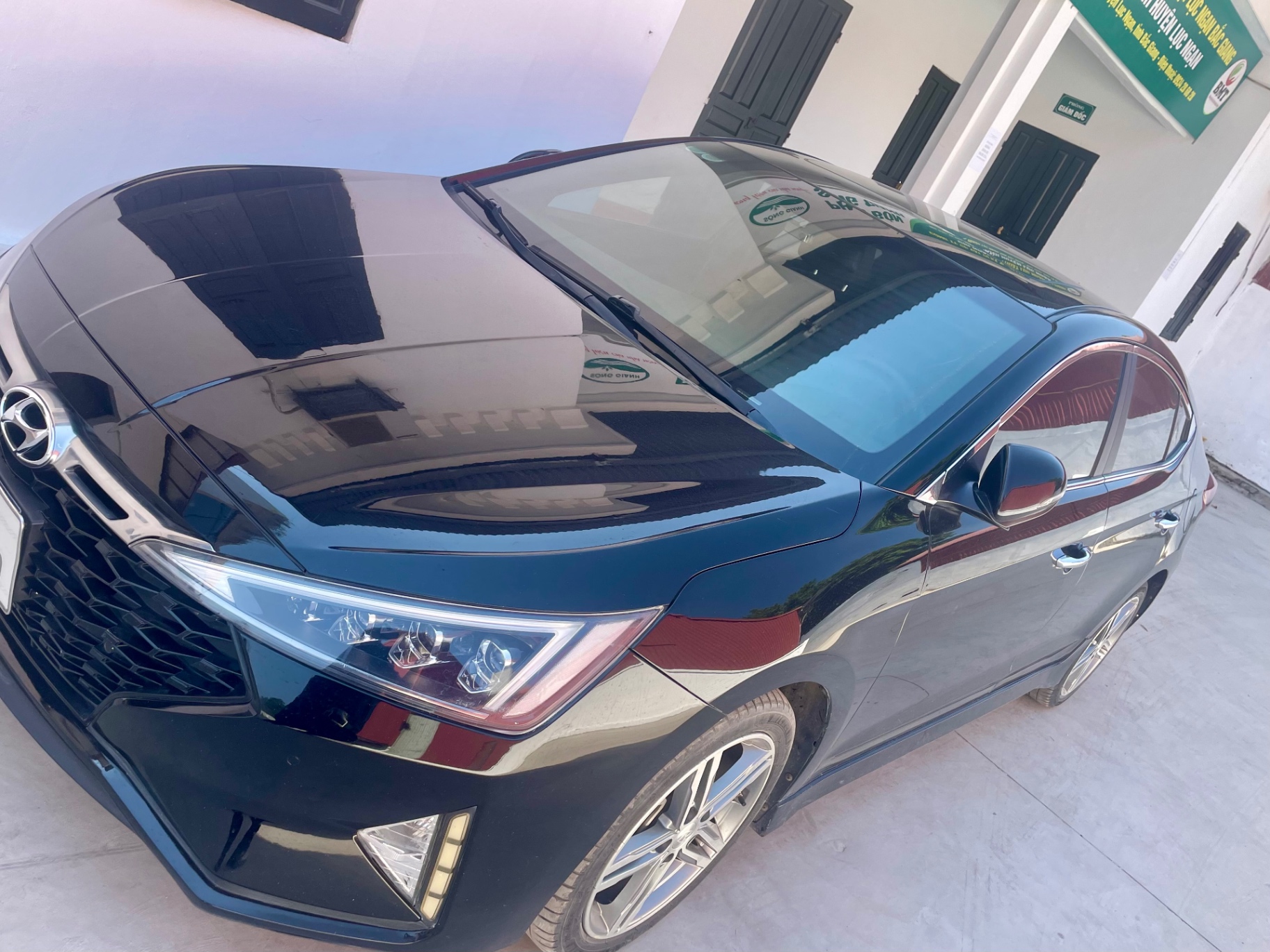 Hyundai Elantra Sport 1.6 AT 2019 - Ngoại thất 2