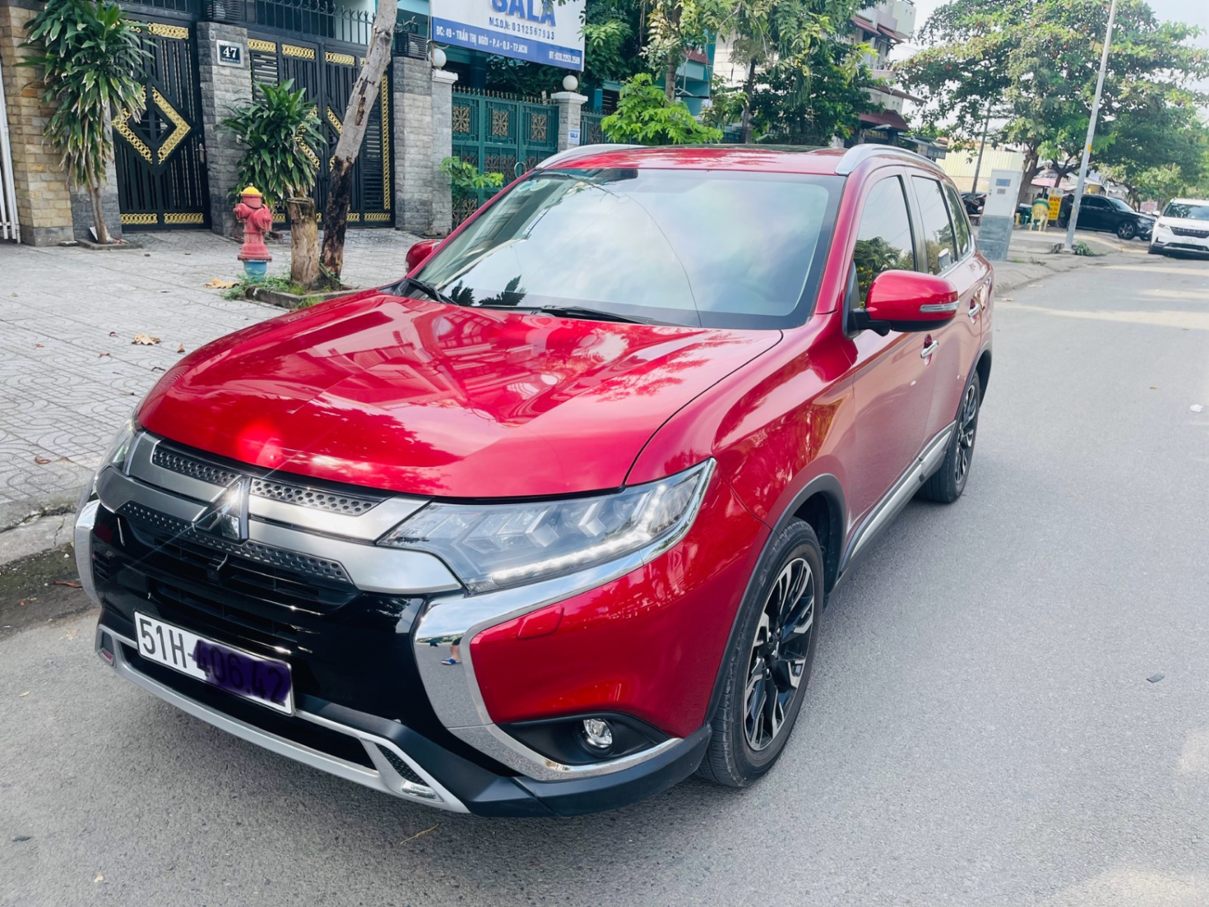 Mitsubishi Outlander 2.0 CVT Premium 2020 - Ngoại thất 2