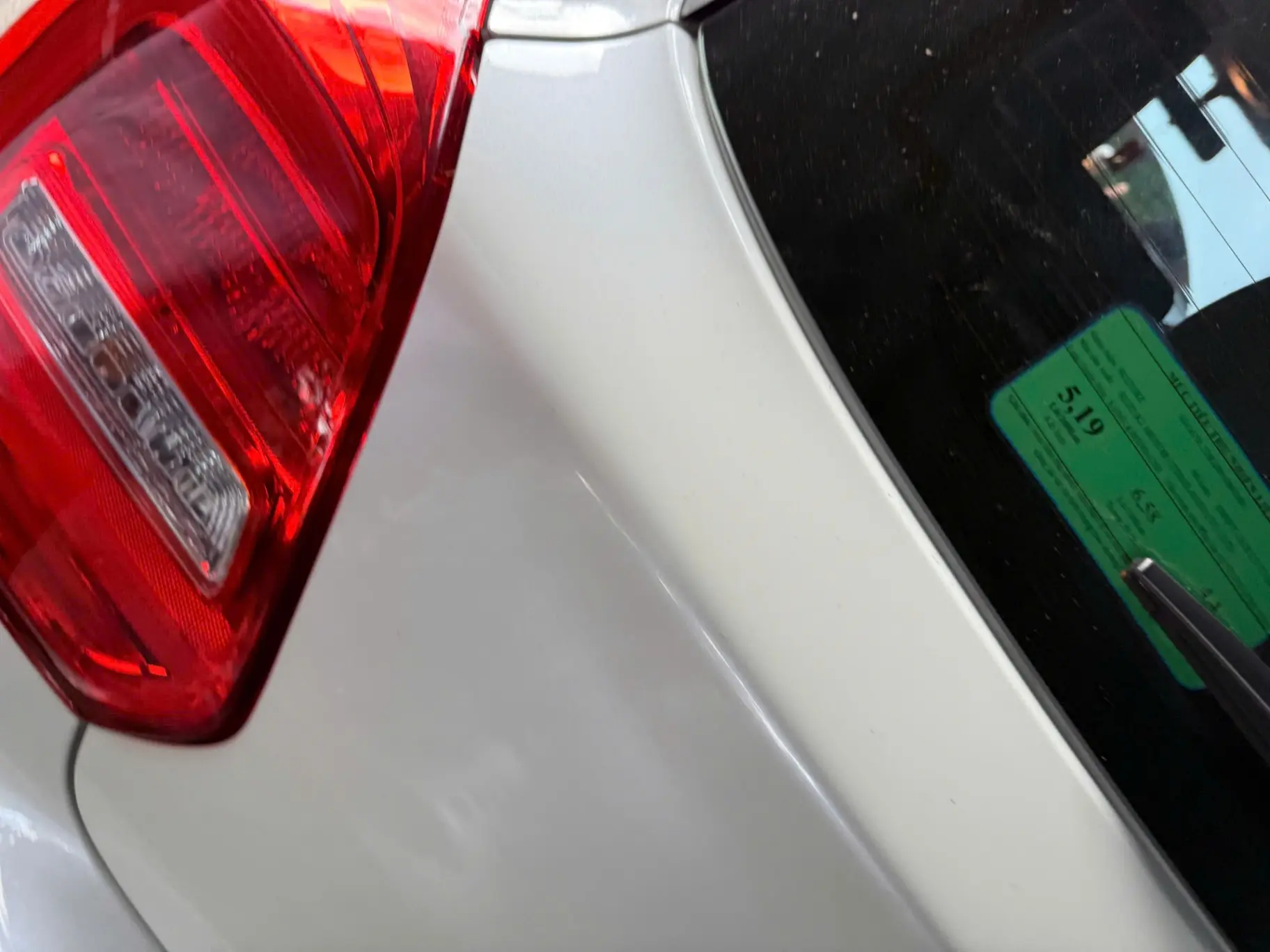 Suzuki Swift GLX 1.2 AT 2022 - Ngoại thất 15
