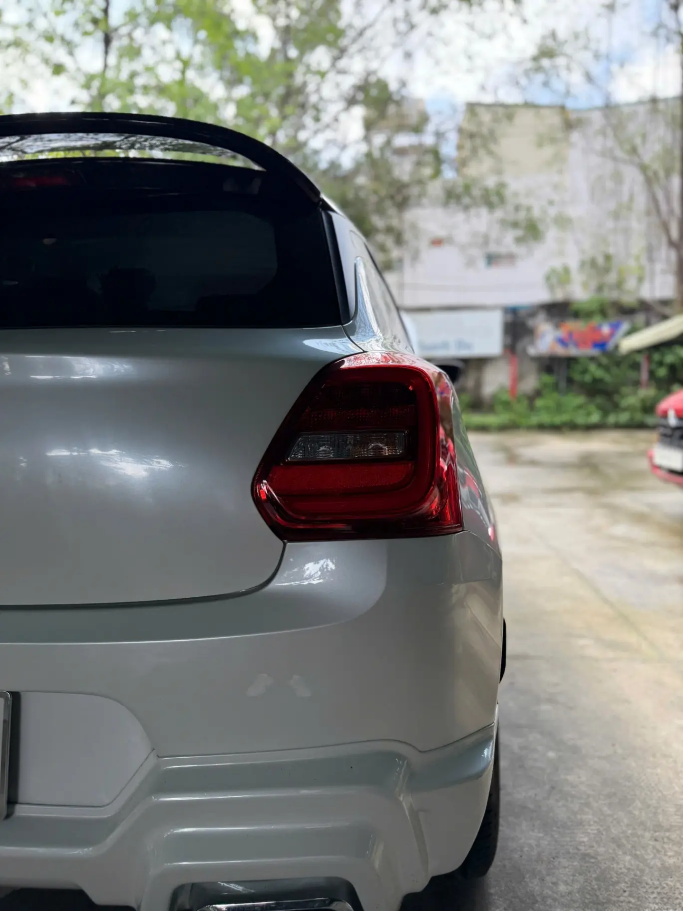 Suzuki Swift GLX 1.2 AT 2022 - Ngoại thất 16