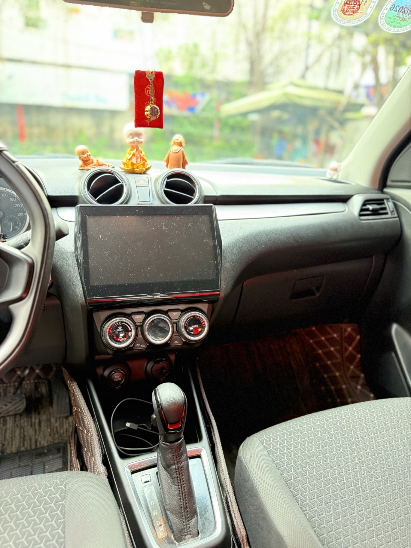 Suzuki Swift GLX 1.2 AT 2022 - Nội thất 4
