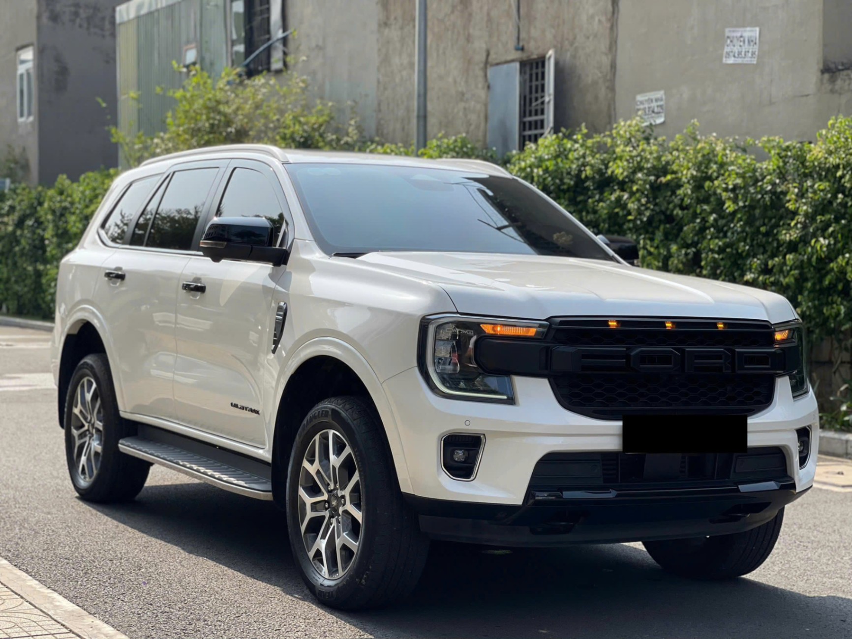 Ford Everest Titanium 2.0L 4x2 AT 2024
