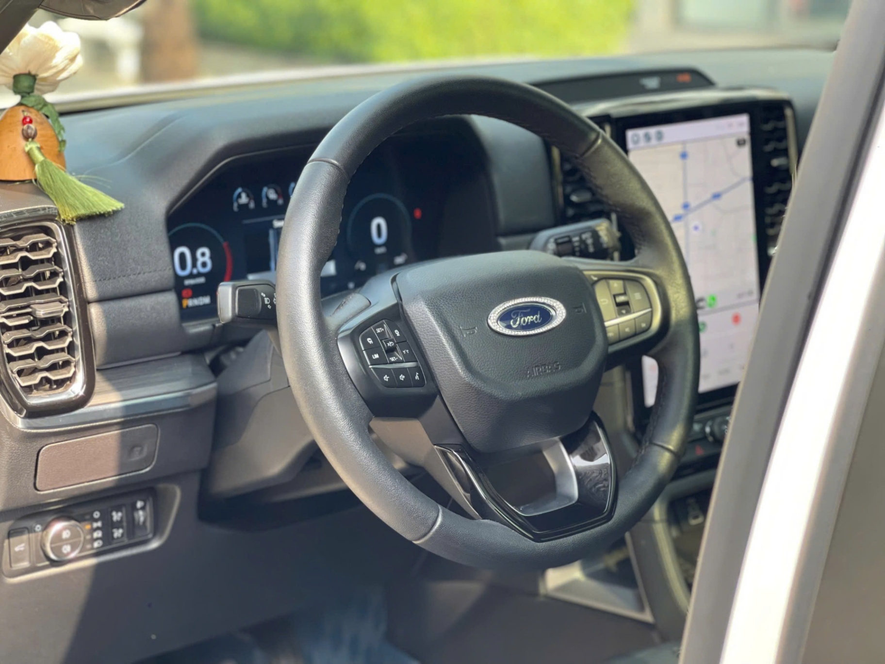 Ford Everest Titanium 2.0L 4x2 AT 2024 - Nội thất 1