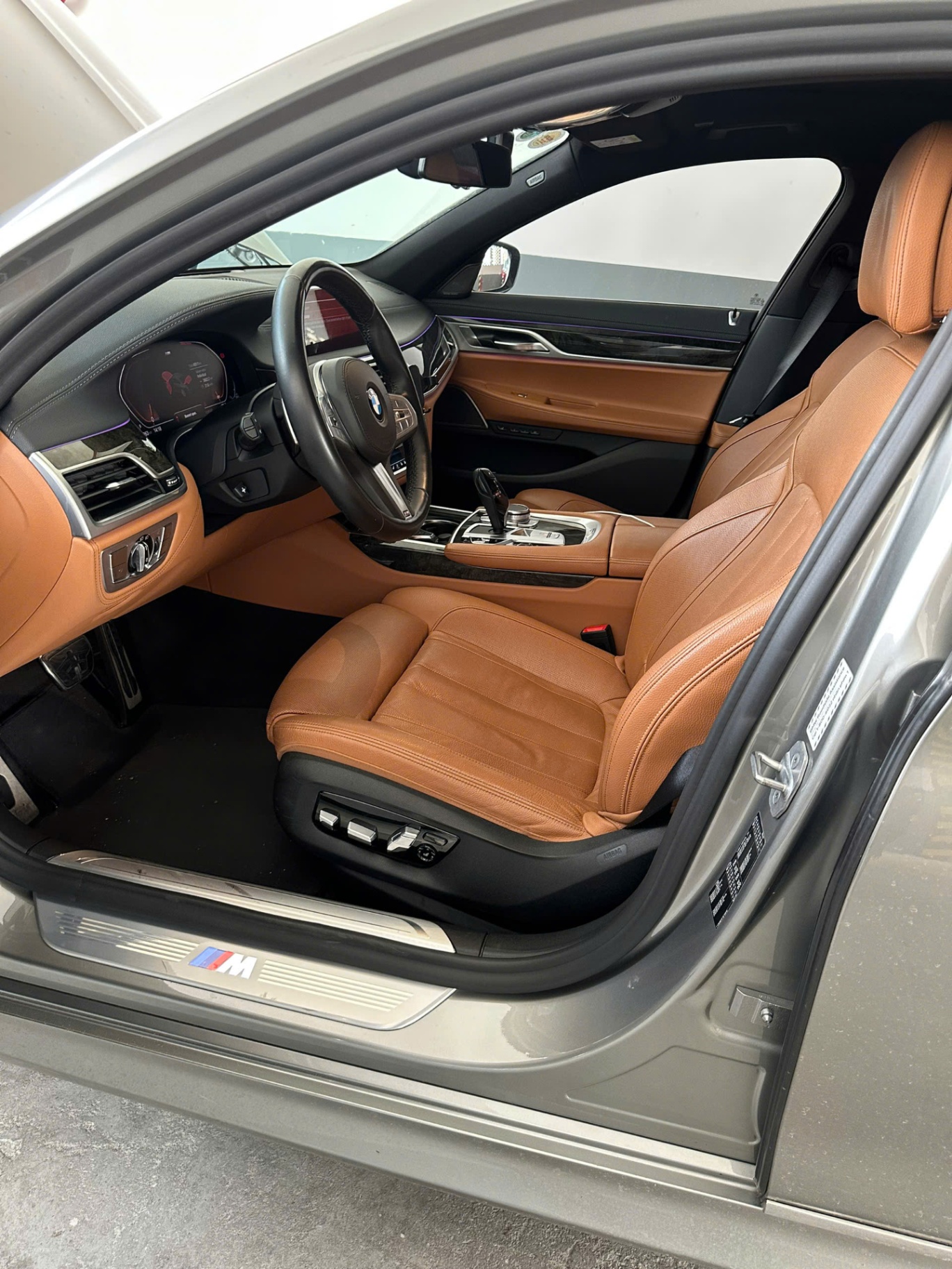 BMW 7 series 730Li M Sport 2020 - Nội thất 11