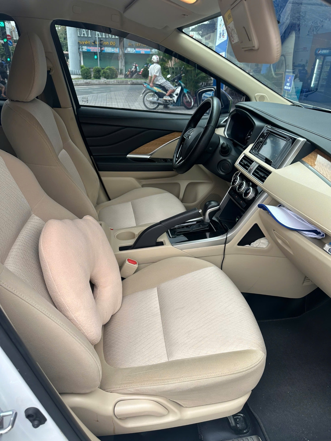Mitsubishi Xpander 1.5 AT Special Edition 2019 - Nội thất 6