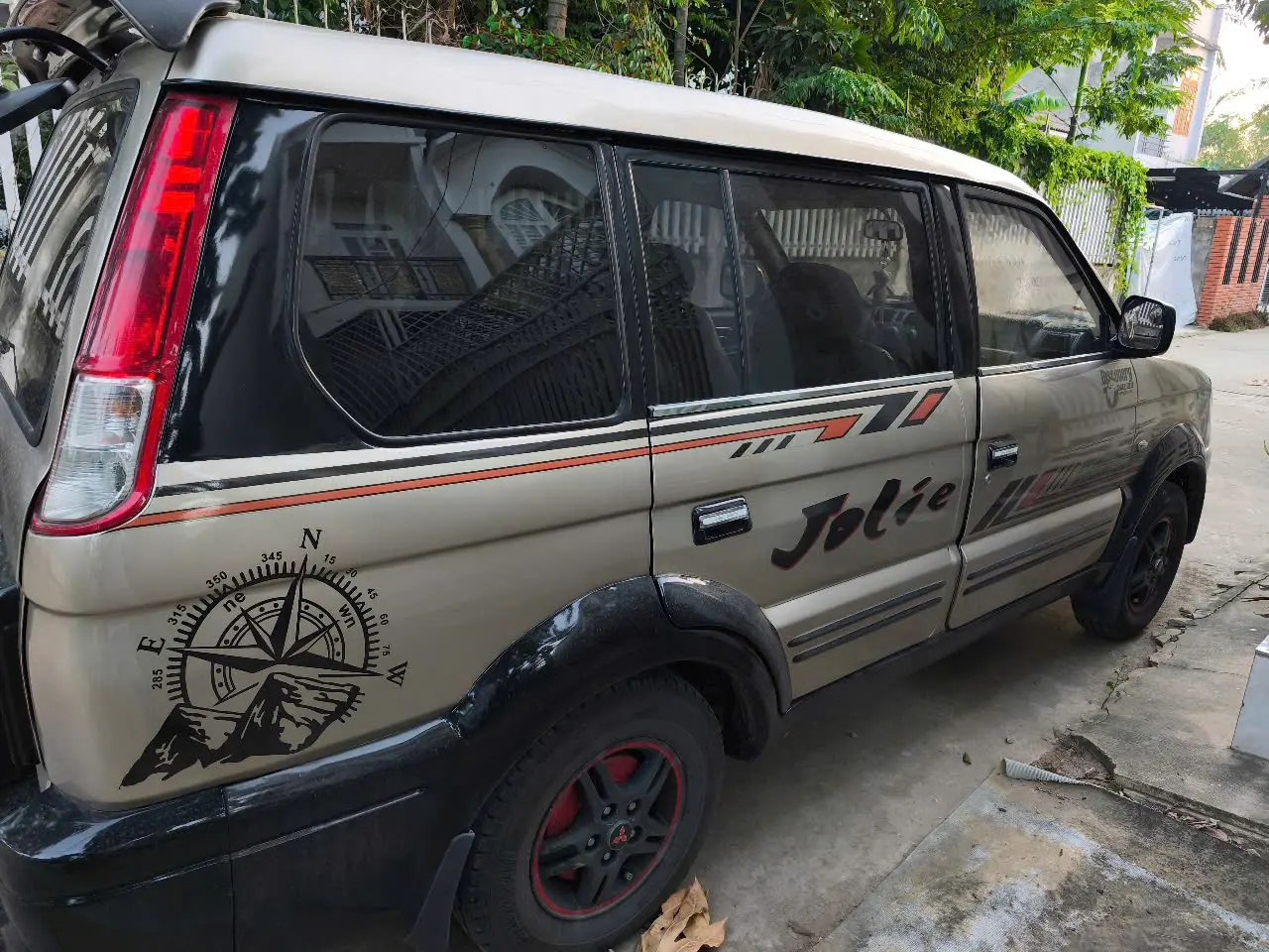 Mitsubishi Jolie SS 2005 - Ngoại thất 3
