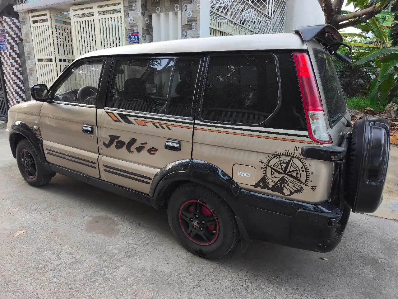 Mitsubishi Jolie SS 2005 - Ngoại thất 4