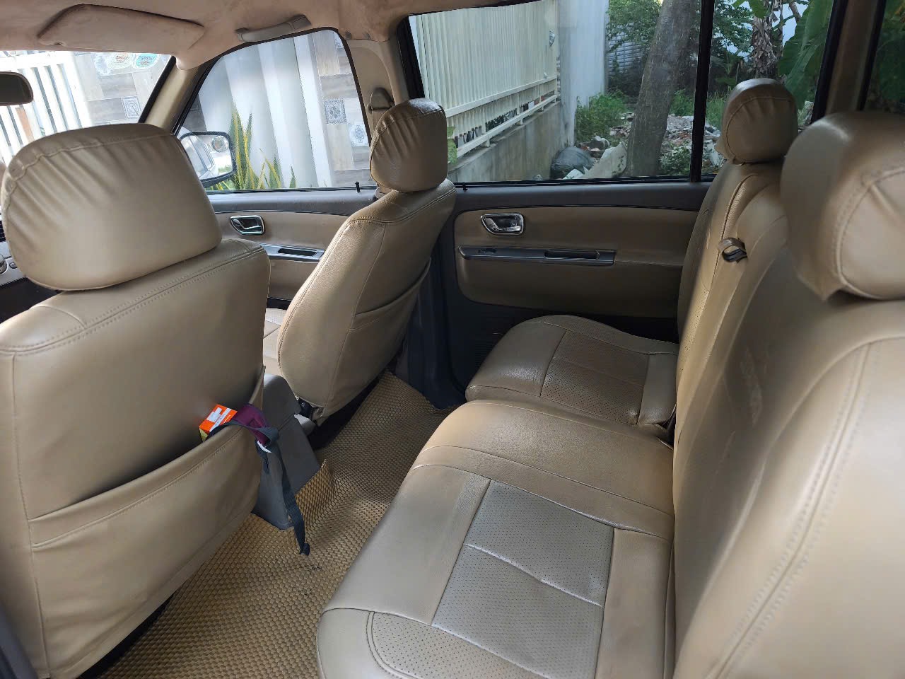 Mitsubishi Jolie SS 2005 - Nội thất 2