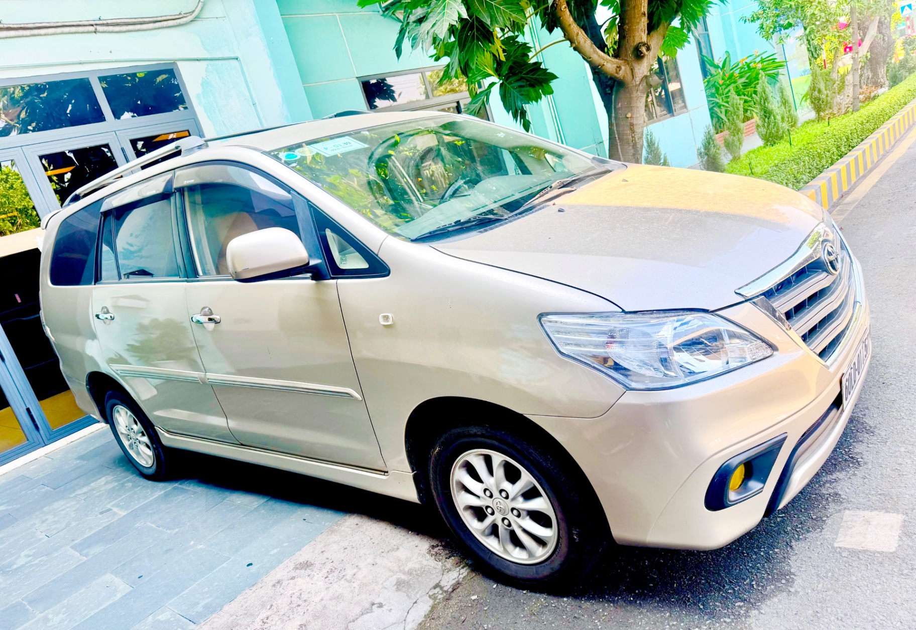 Toyota Innova 2.0G 2014 - Ngoại thất 3