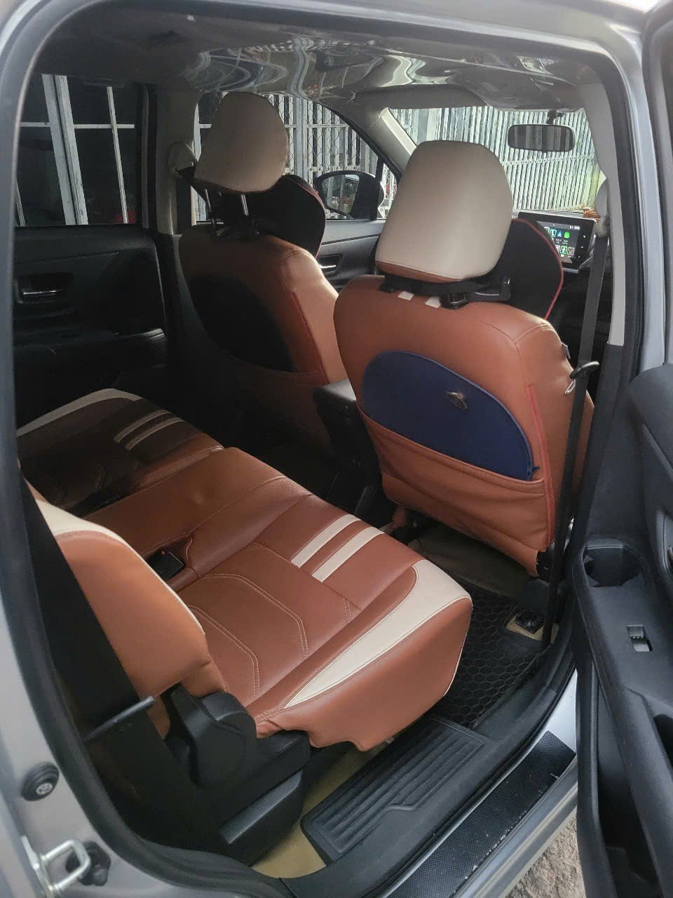 Toyota Avanza Premio 1.5 MT 2022 - Nội thất 3