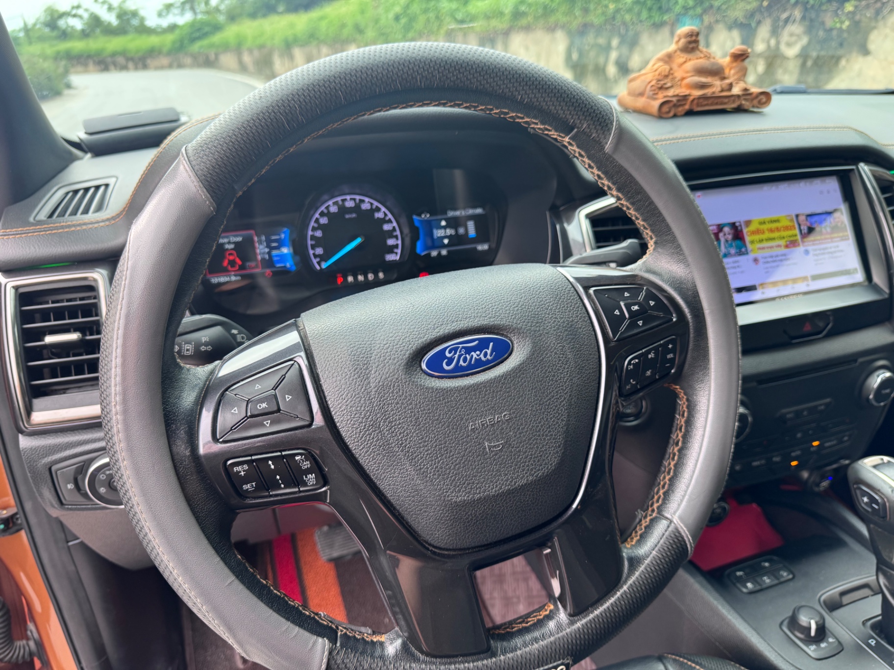 Ford Ranger Wildtrak 2.0L 4x4 AT 2018 - Nội thất 1