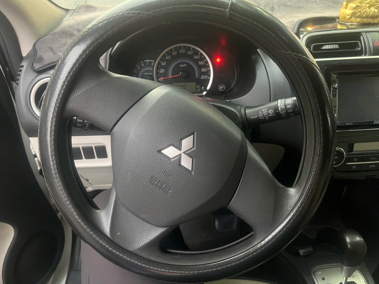 Mitsubishi Mirage 1.2 AT 2016 - Nội thất 5