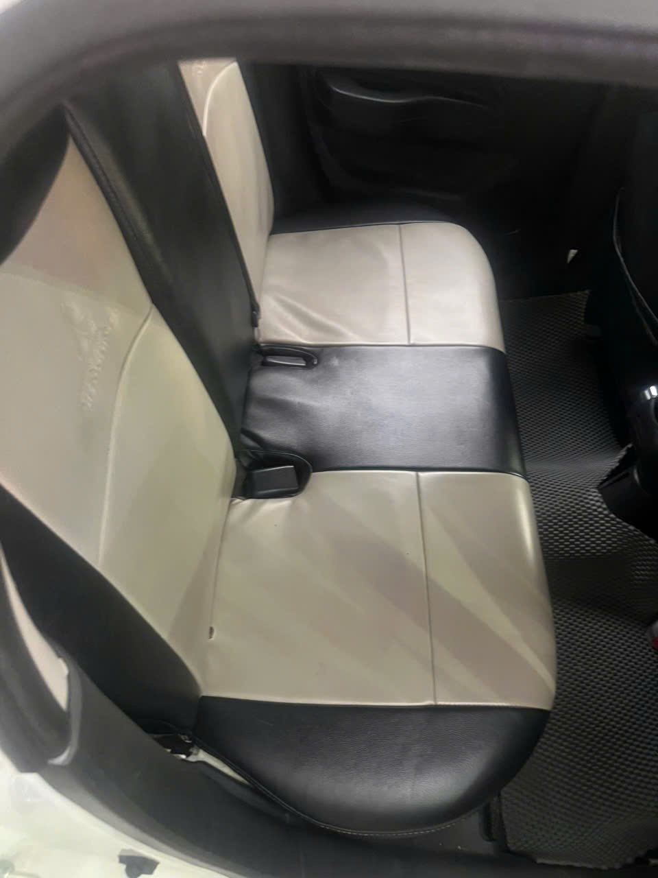 Mitsubishi Mirage 1.2 AT 2016 - Nội thất 6