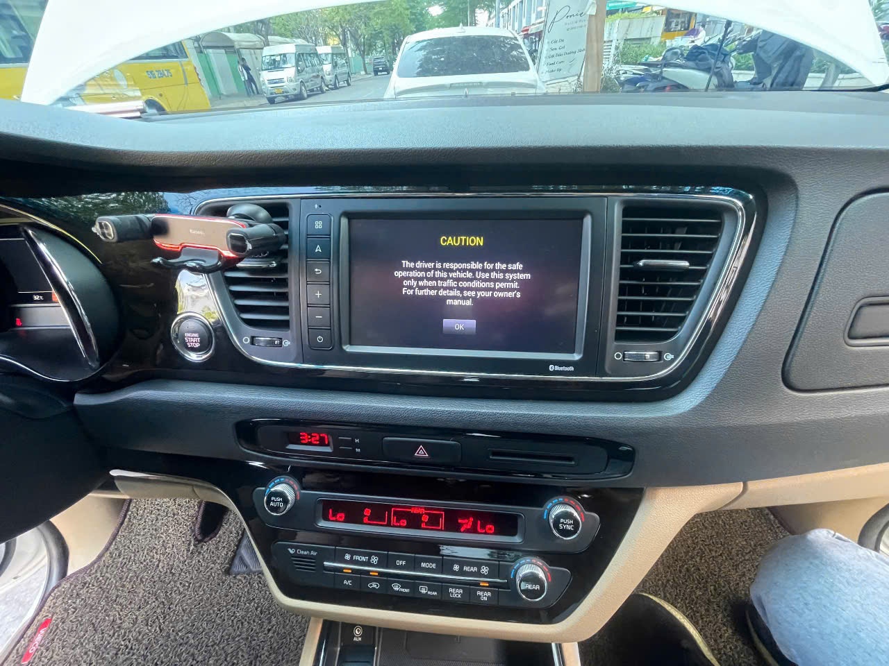 Kia Sedona 2.2L DATH 2018 - Nội thất 2