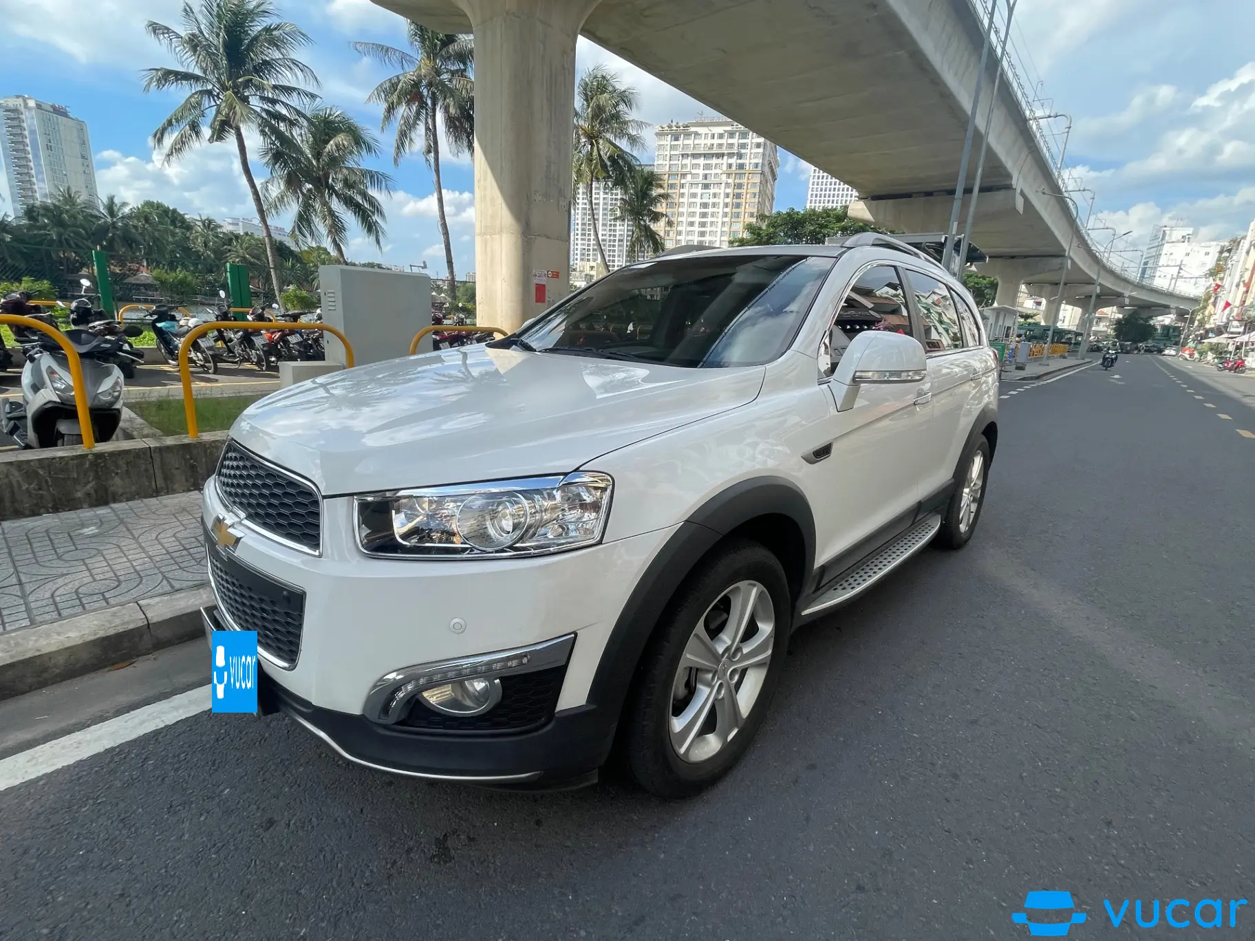 Chevrolet Captiva LTZ 2.4 AT 2015 - Ngoại thất 2