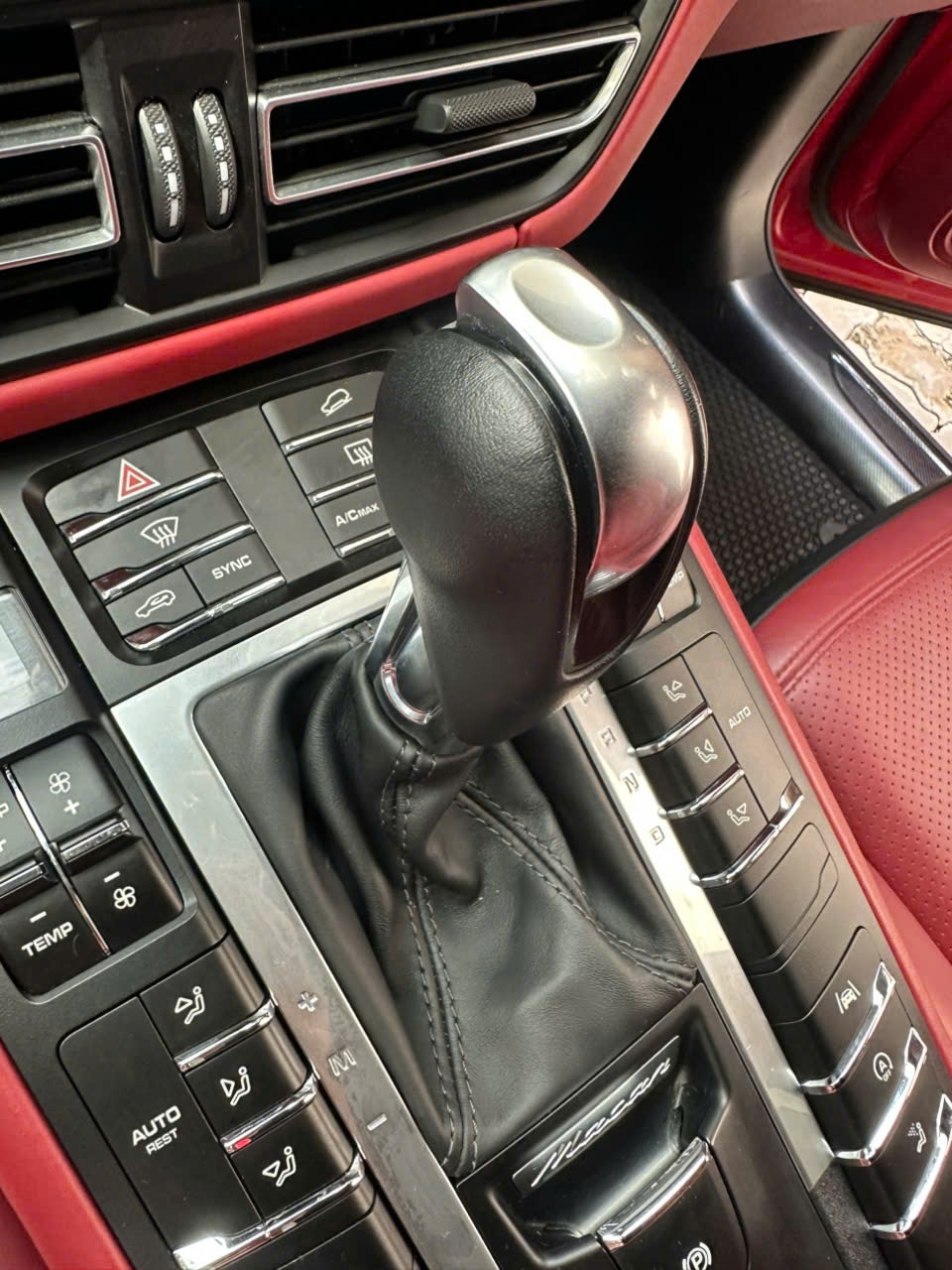 Porsche Macan 2.0 2019 - Nội thất 7