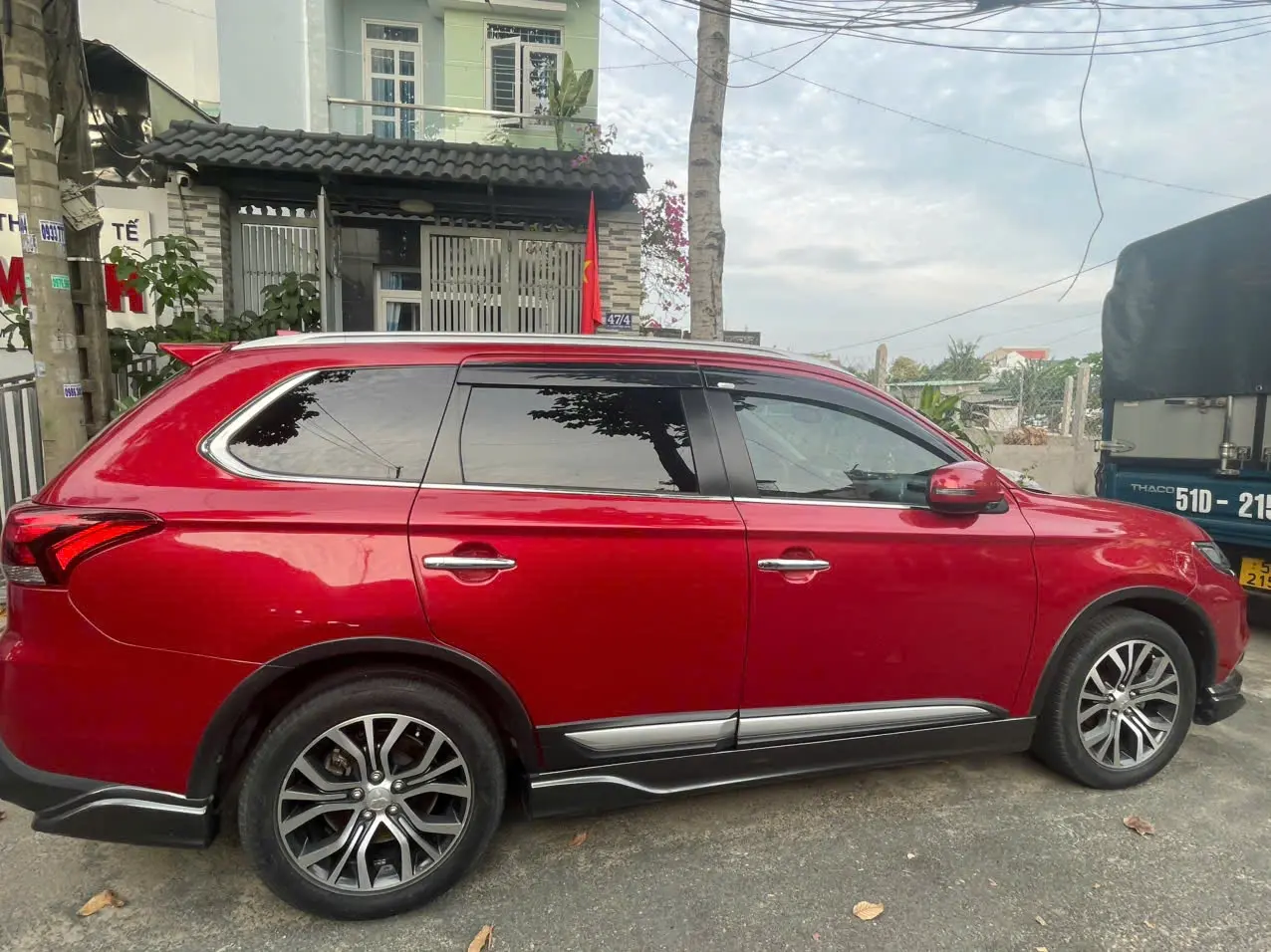 Mitsubishi Outlander 2.4 CVT Premium 2018 - Ngoại thất 3